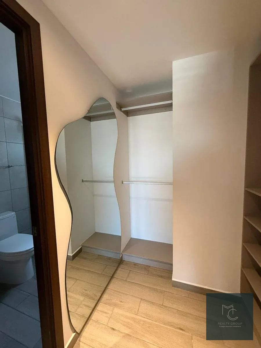 Apartamento en RENTA y VENTA - zona 10 — Apartamento en Alquiler en Parque 10, Zona 10, Guatemala, Ciudad — foto 8 de 13