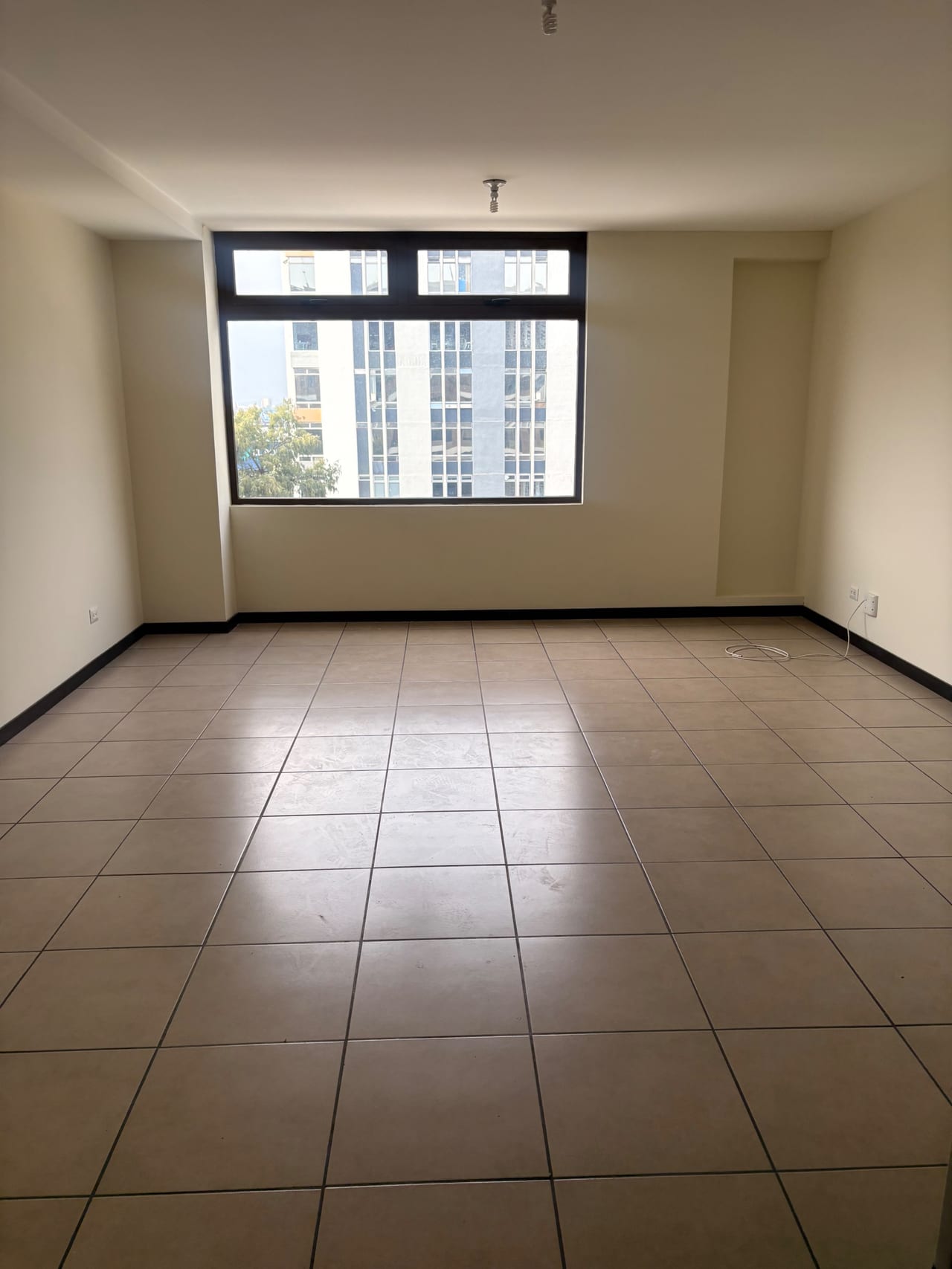 Amplio apartamento en venta zona 9 — Apartamento en Venta en Torre Barcelona, Zona 9, Guatemala, Ciudad — foto 2 de 17