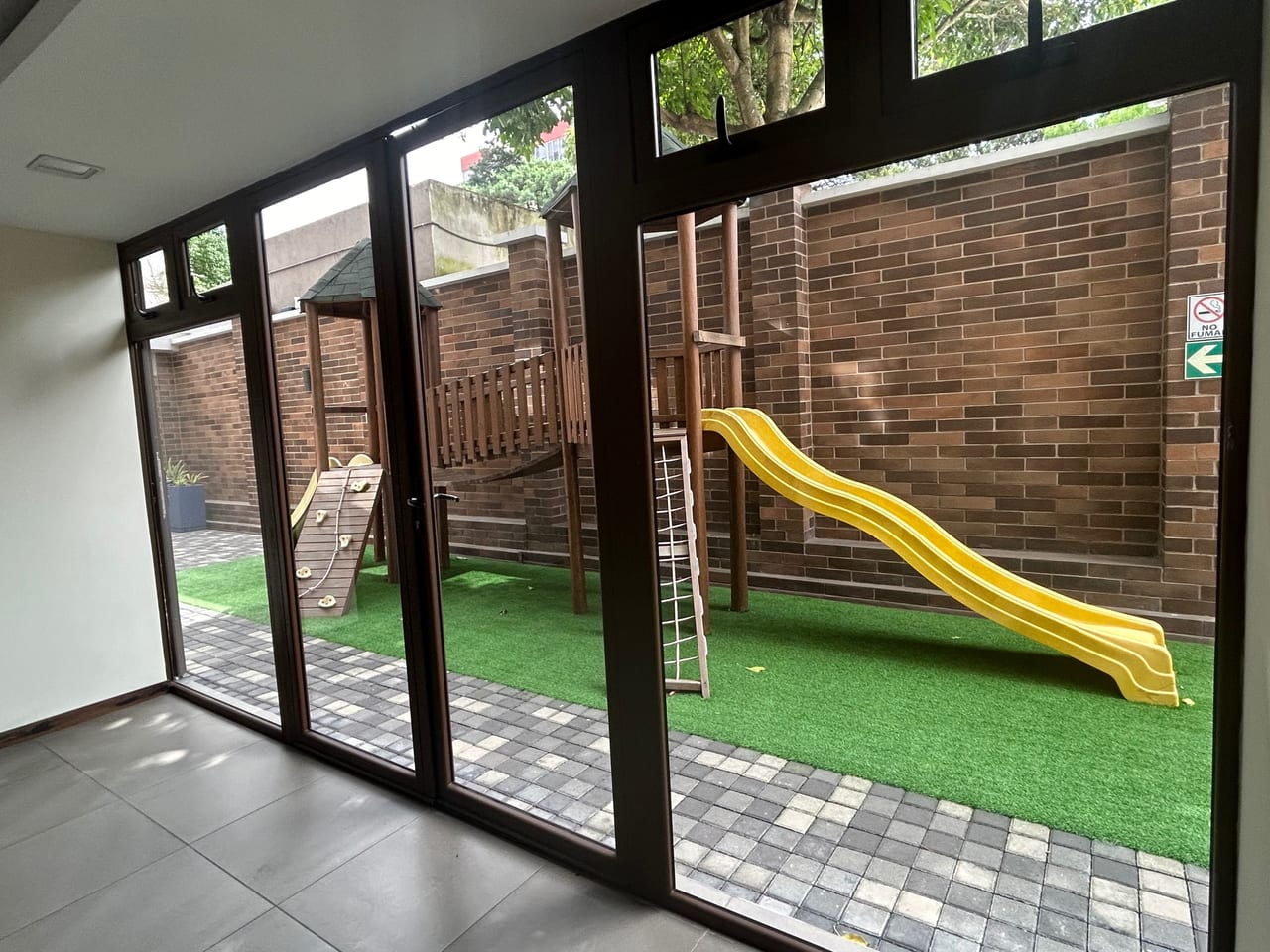 Amplio apartamento en venta zona 9 — Apartamento en Venta en Torre Barcelona, Zona 9, Guatemala, Ciudad — foto 15 de 17