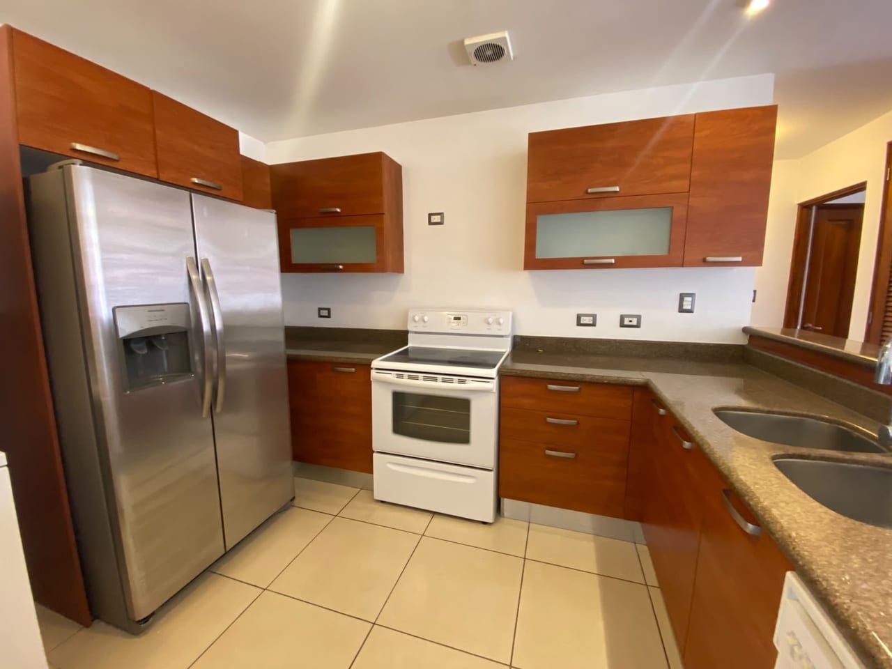 Apartamento en Alquiler Zona 14 — Apartamento en Alquiler en Zona 14, Guatemala, Ciudad — foto 4 de 4