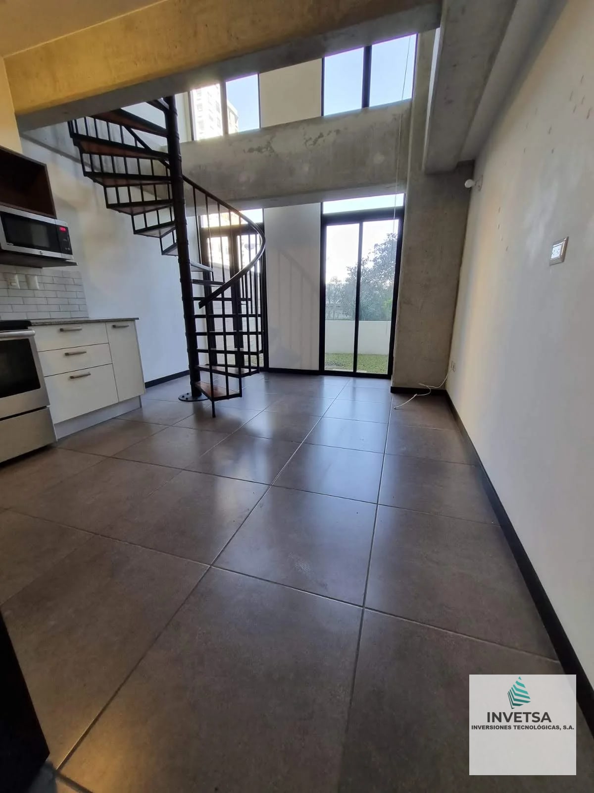 APARTAMENTO TIPO LOFT EN VENTA ZONA 10 FABRA - 3