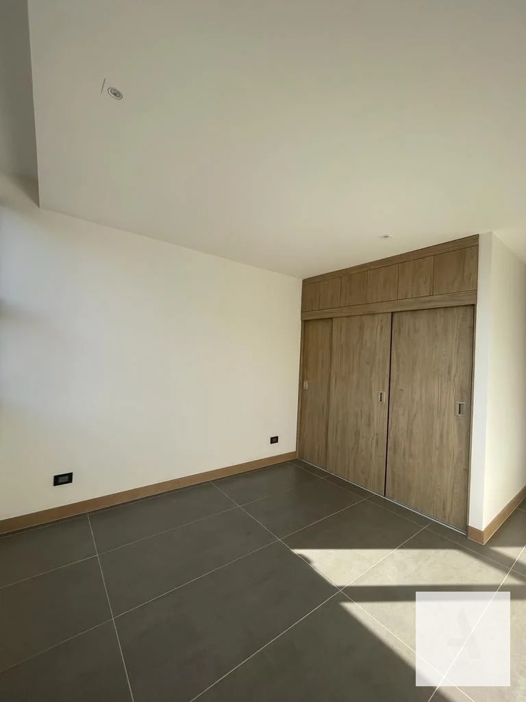 Apartamento contemporáneo - Vertic, zona 14 — Apartamento en Alquiler en Vertic, Zona 14, Guatemala, Ciudad — foto 8 de 16