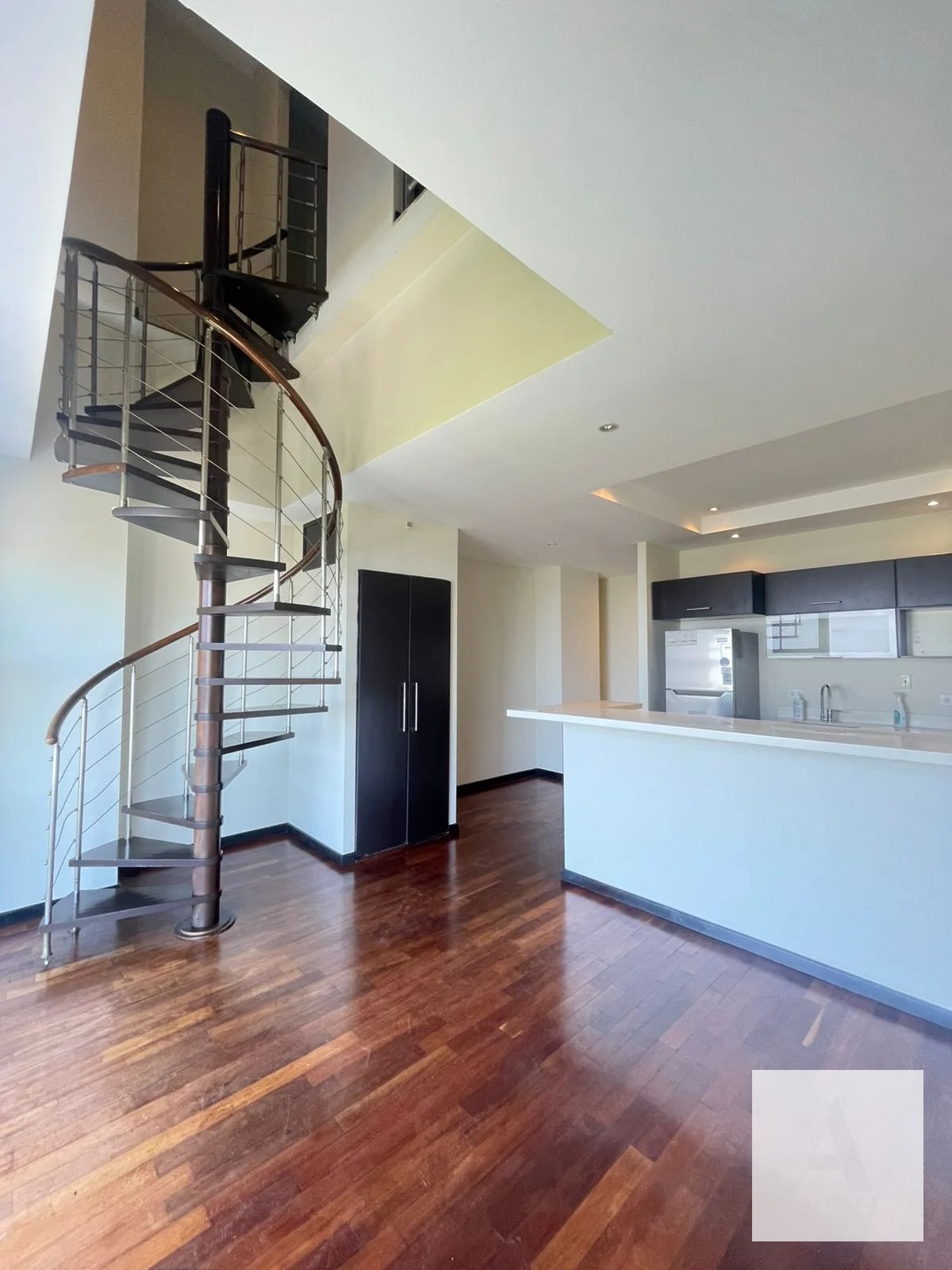 Apartamento tipo Loft en Renta: Vistabella 2, Km.9.5 CAES — Apartamento en Alquiler en Carretera a El Salvador, Guatemala, Ciudad — foto 3 de 14