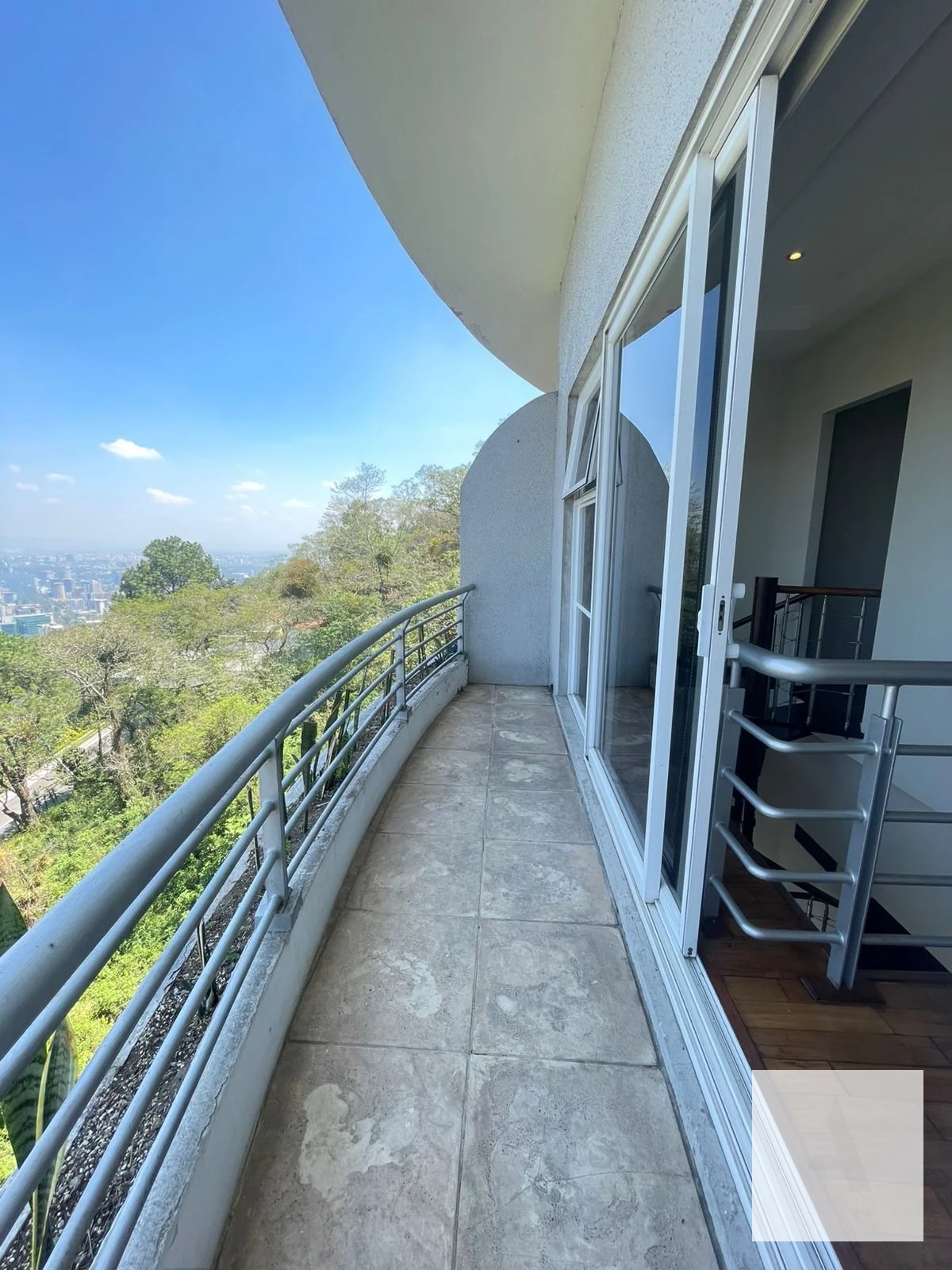 Apartamento tipo Loft en Renta: Vistabella 2, Km.9.5 CAES — Apartamento en Alquiler en Carretera a El Salvador, Guatemala, Ciudad — foto 12 de 14