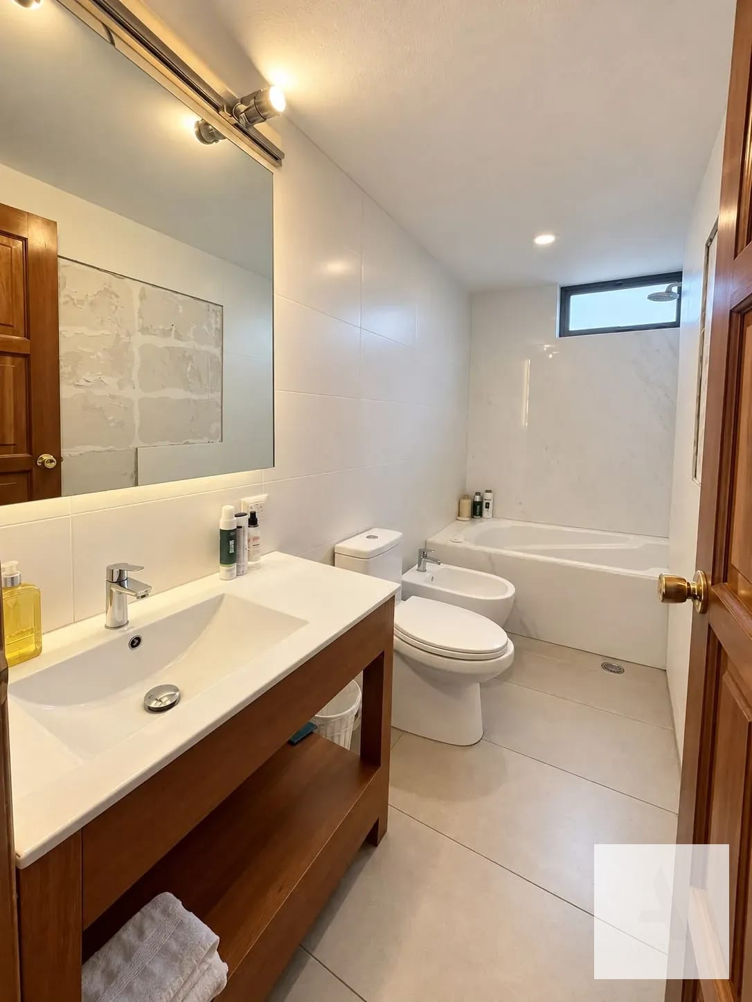 Apartamento a una cuadra de Plaza España | Edificio Alameda, Zona 9 — Apartamento en Venta en Zona 9, Guatemala, Ciudad — foto 12 de 14