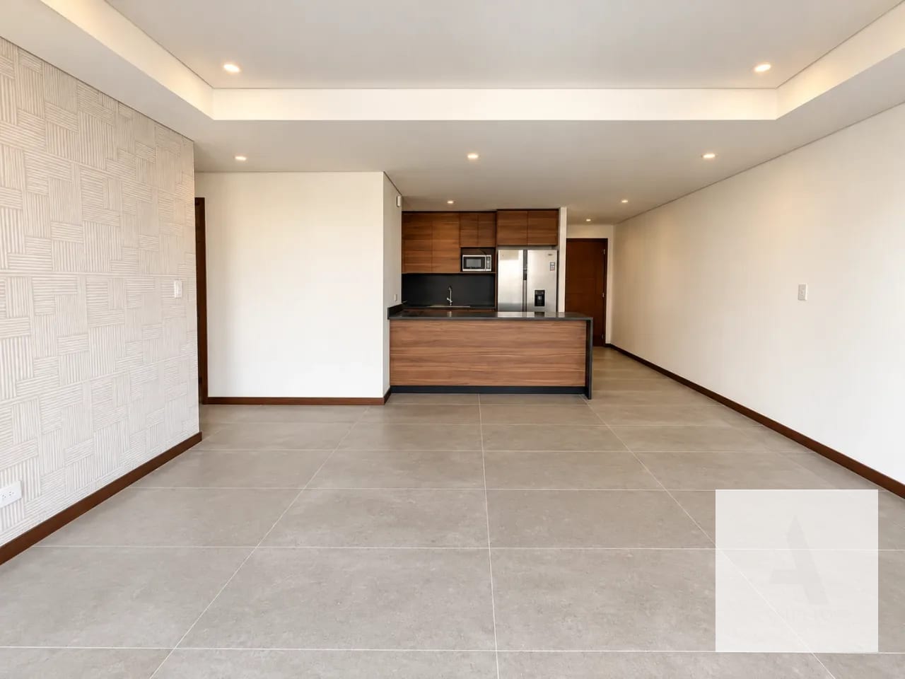 Area social — Apartamento en renta | Reserva 5ta Avenida, Zona 14 | 3 habitaciones — Apartamento en Alquiler en Quinta Avenida, Zona 14, Guatemala, Ciudad — foto 3 de 15