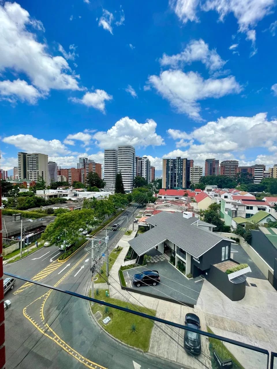 APARTAMENTO EN VENTA EN ZONA 14, EDIFICIO CASA CAÑADA — Apartamento en Venta en Casa Cañada, Zona 14, Guatemala, Ciudad — foto 2 de 14