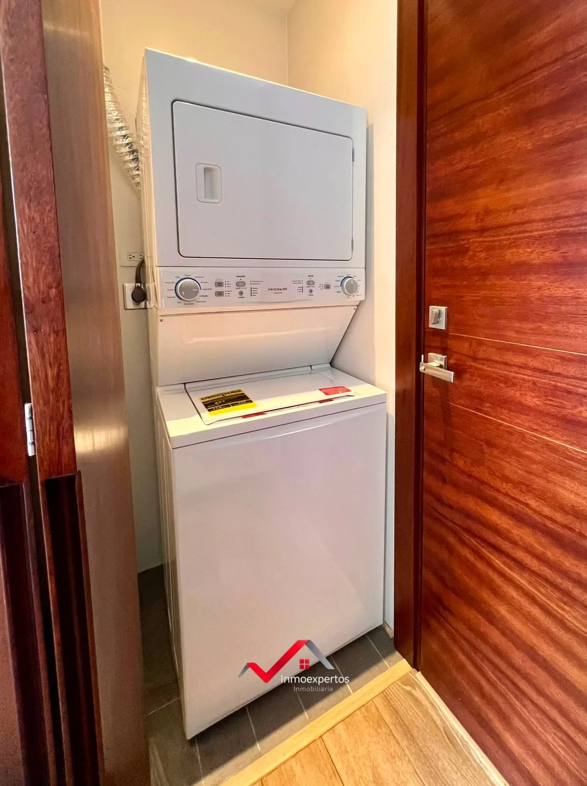 EDIFICIO VHISTA APARTAMENTO EN VENTA ZONA 15 — Apartamento en Venta en Vhista, Zona 15, Guatemala, Ciudad — foto 4 de 15