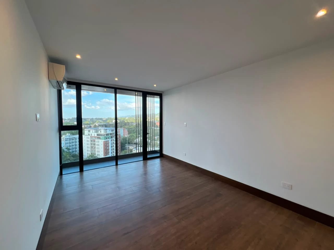Apartamento en Renta, Zzona 15 Edificio Gaura Vista Hermosa 1 — Apartamento en Alquiler en Gaura, Zona 15, Guatemala, Ciudad — foto 10 de 12