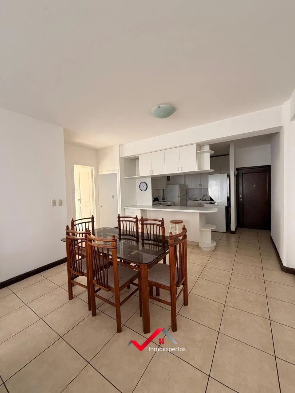 Apartamento Amueblado en Renta, Zona 14 — Apartamento en Alquiler en Zona 14, Guatemala, Ciudad — foto 3 de 10