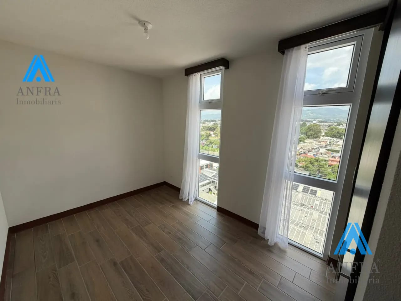 Vendo apartamento en San Nicolas del Bosque — Apartamento en Venta en Zona 4 Mixco, Guatemala, Ciudad — foto 5 de 13