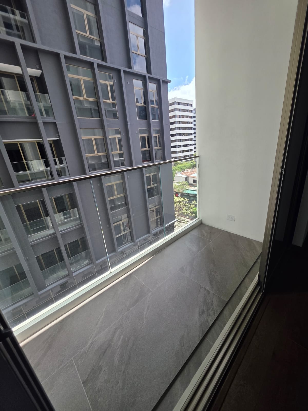 Apartamento para estrenar en z. 10 en excelente ubicación l — Apartamento en Alquiler en Zona 10, Guatemala, Ciudad — foto 7 de 11
