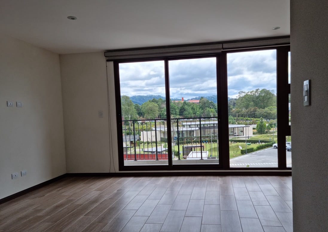 Apartamento amplio en renta en zona 16 edificio 2021 boulevard Acatán — Apartamento en Alquiler en Zona 16, Guatemala, Ciudad — foto 4 de 13