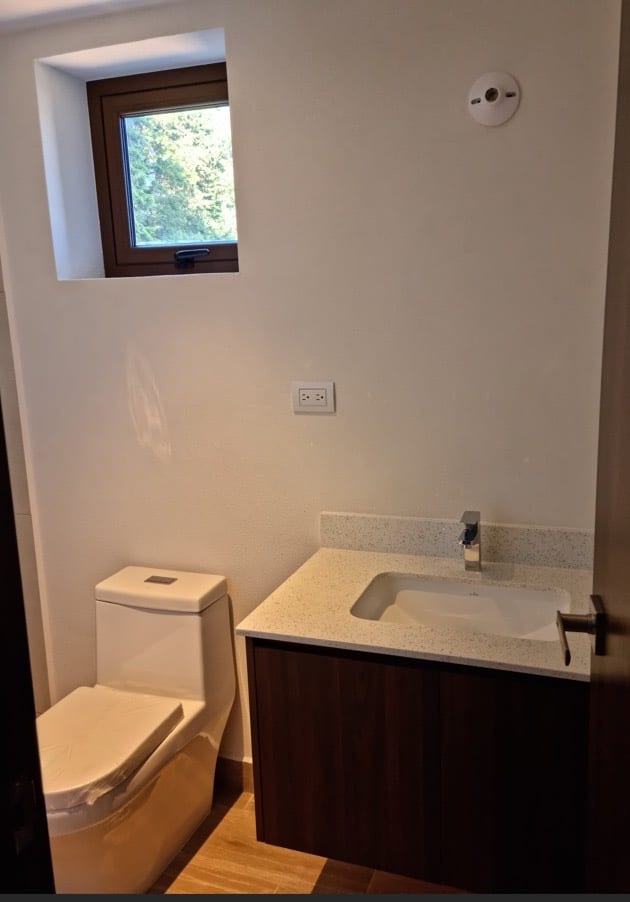 Apartamento amplio en renta en zona 16 edificio 2021 boulevard Acatán — Apartamento en Alquiler en Zona 16, Guatemala, Ciudad — foto 11 de 13