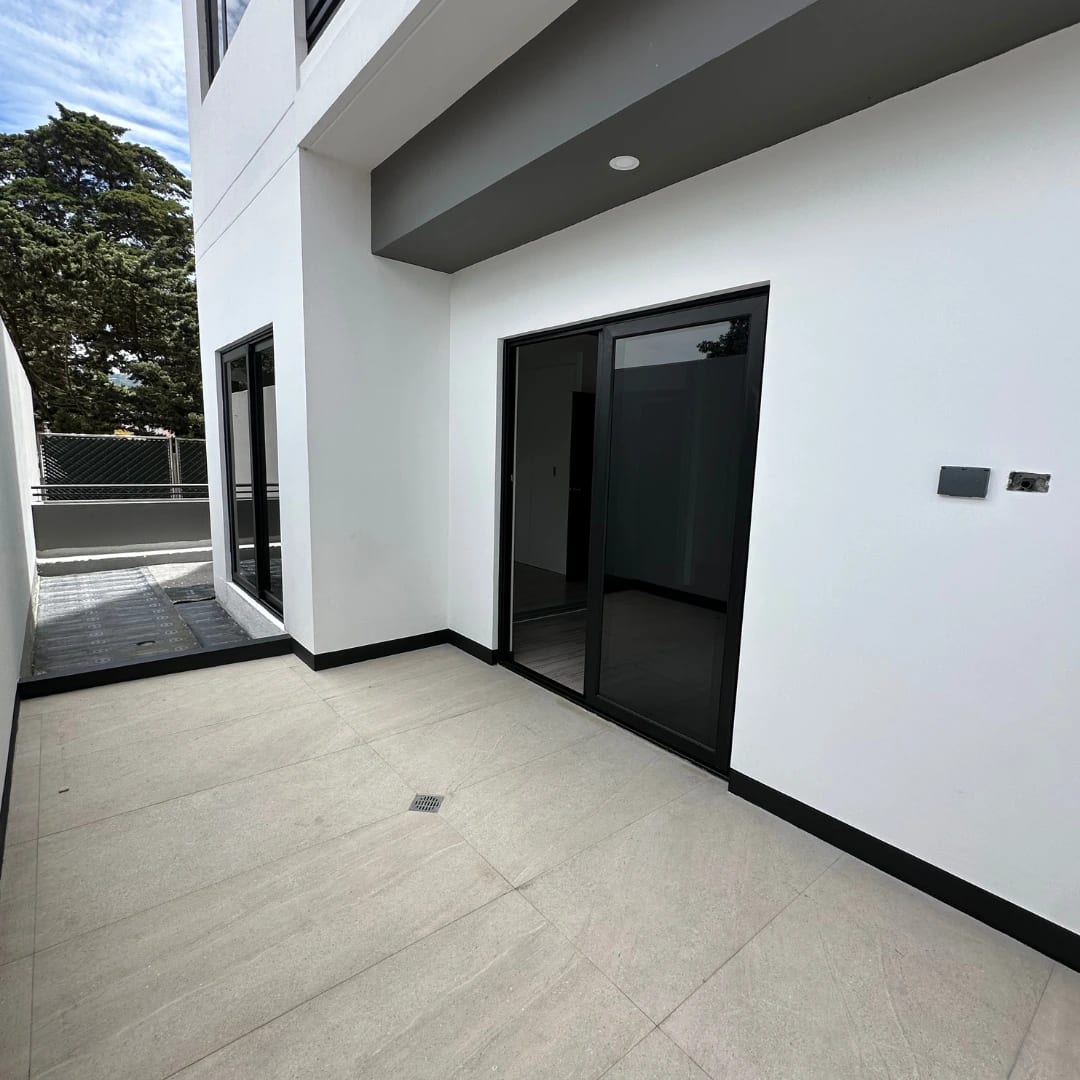 Terraza — Apartamento en Venta | Neo 2, Zona 10 — Apartamento en Venta en Neo Apartamentos, Zona 10, Guatemala, Ciudad — foto 12 de 14