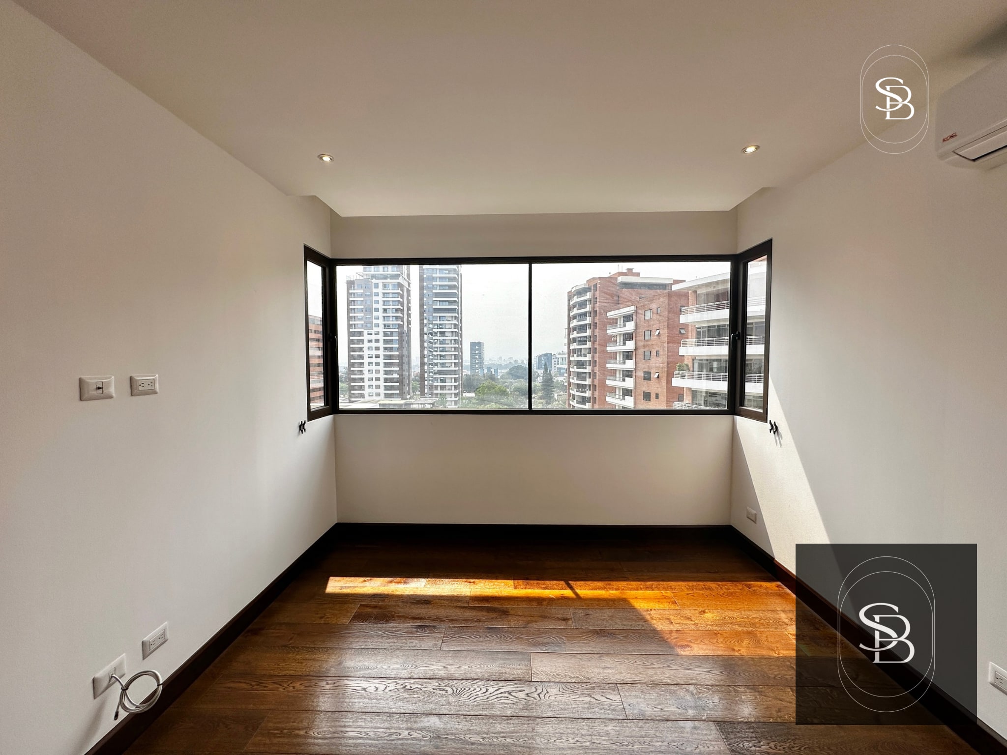 Apartamento en Venta - Tiffany Quinta, Zona 14 - 5