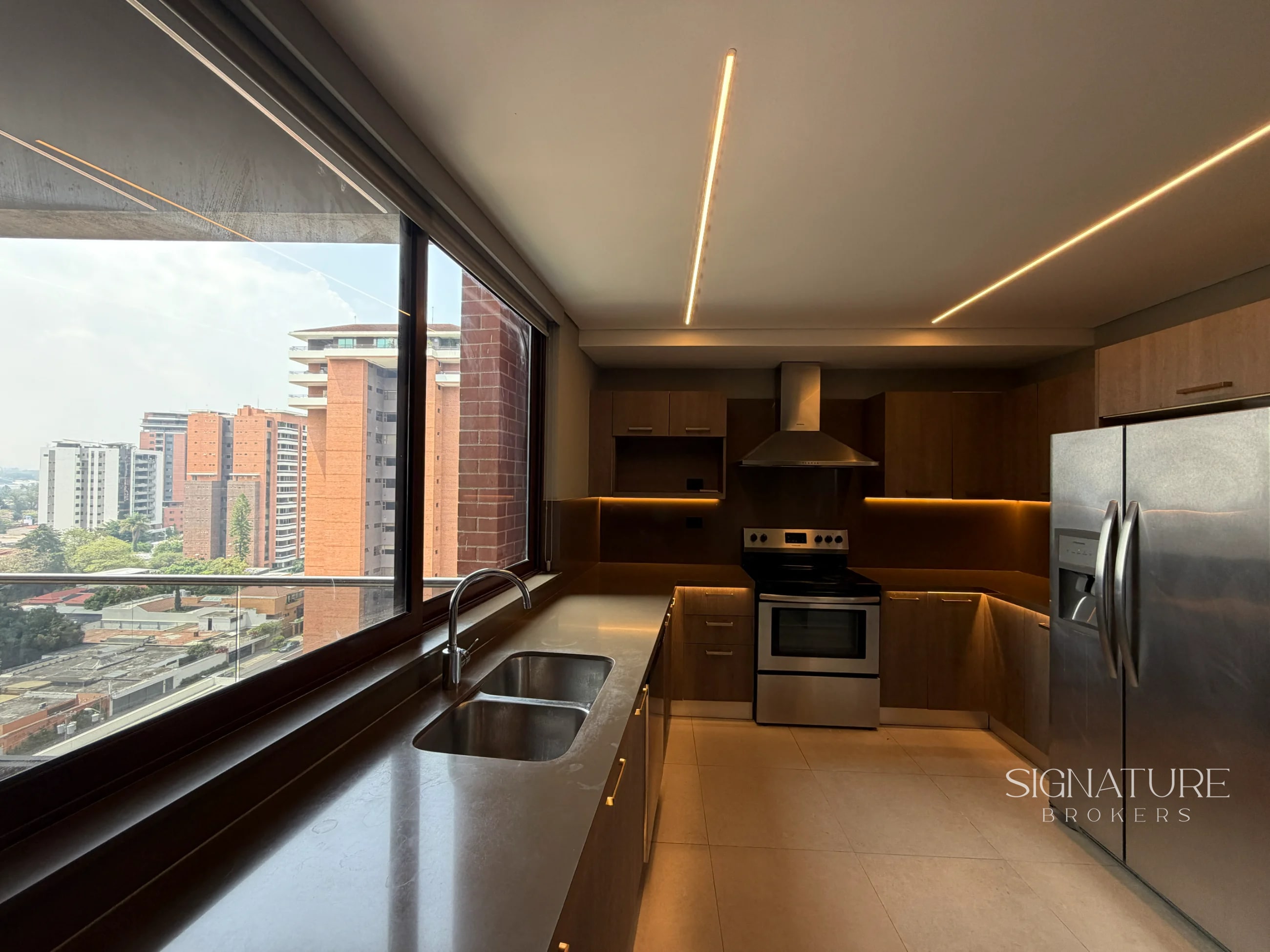 Apartamento amueblado en Renta - Santa Inés Z.14 — Apartamento en Alquiler en Santa Inés, Zona 14, Guatemala, Ciudad — foto 2 de 12