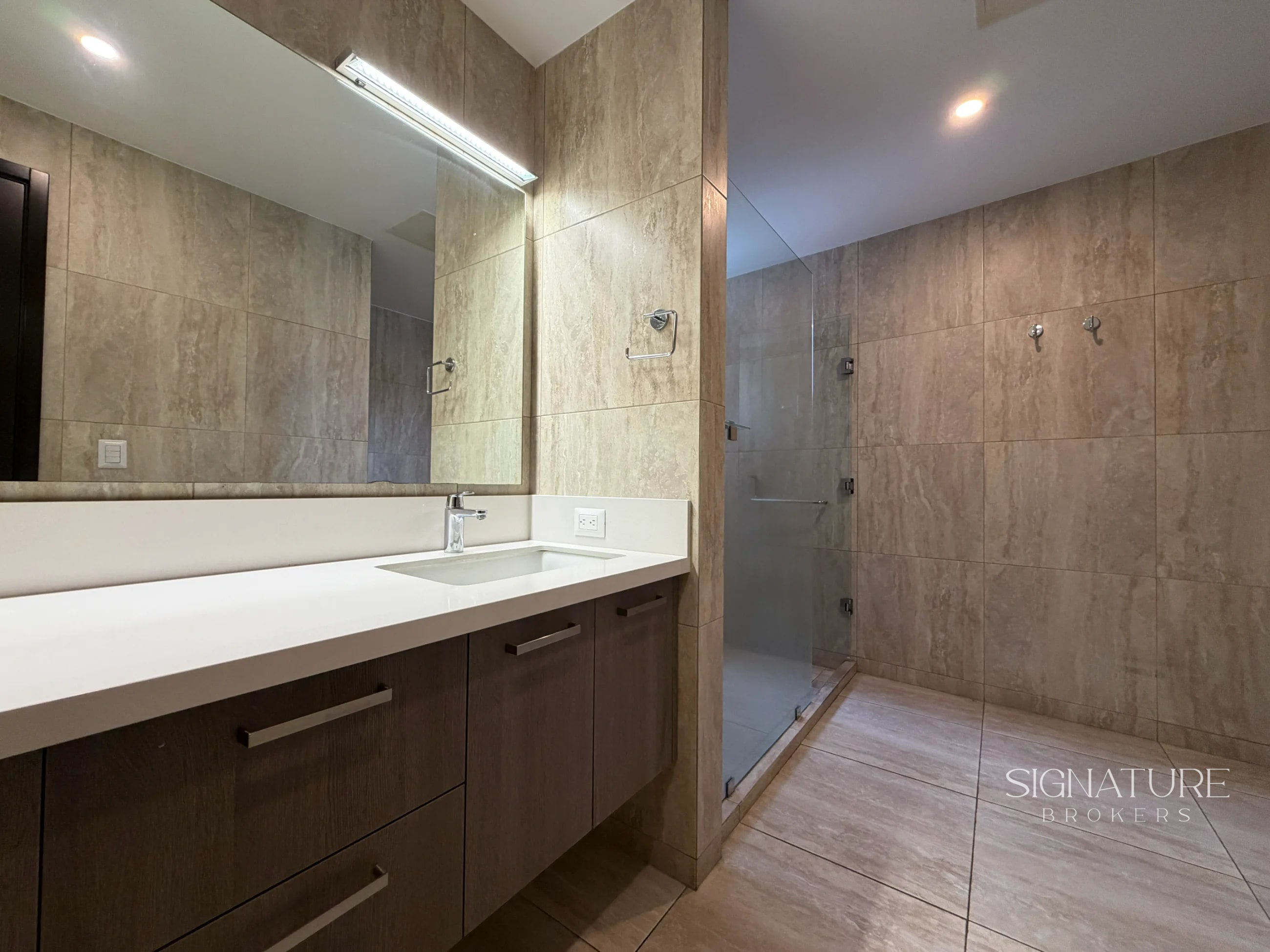 Apartamento en Renta - Santa Inés Z.14 — Apartamento en Alquiler en Santa Inés, Zona 14, Guatemala, Ciudad — foto 6 de 11