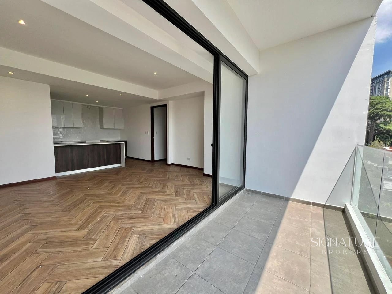 Apartamento en Renta zona 10 — Apartamento en Alquiler en Zona 10, Guatemala, Ciudad — foto 1 de 12
