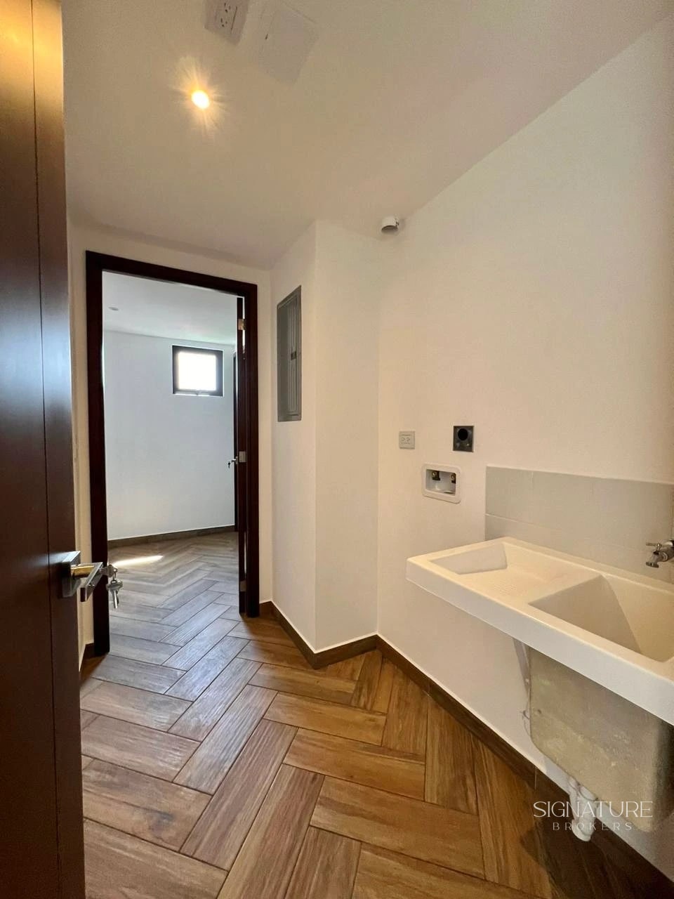 Apartamento en Renta zona 10 — Apartamento en Alquiler en Zona 10, Guatemala, Ciudad — foto 11 de 12