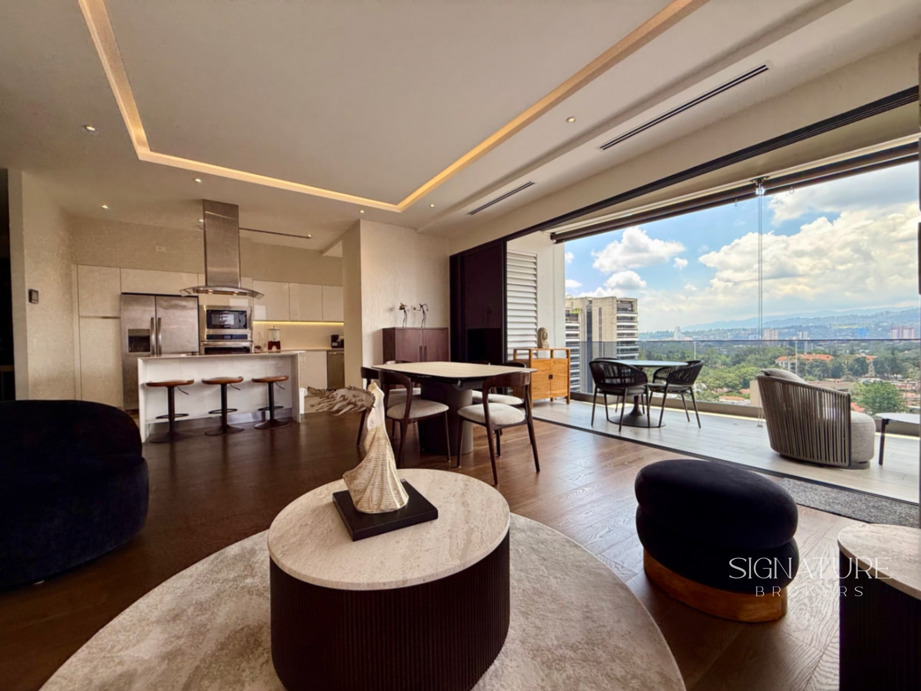 Apartamento en Venta - Santa Sofia 7a, Zona 10 — Apartamento en Venta en Santa Sofía 7AV, Zona 10, Guatemala, Ciudad — foto 1 de 12