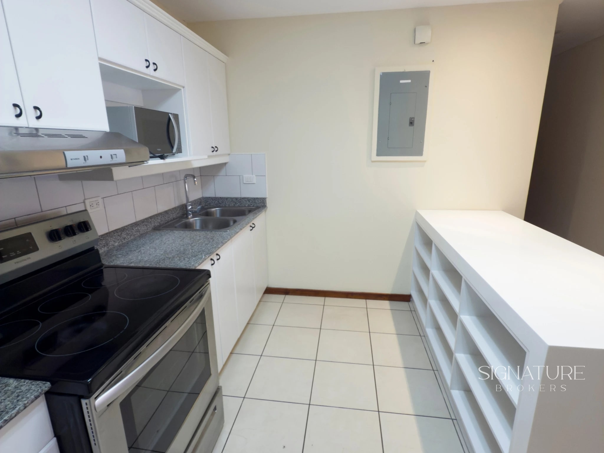 Apartamento en venta - Real de la Villa, zona 10 — Apartamento en Venta en Real de la Villa, Zona 10, Guatemala, Ciudad — foto 6 de 9