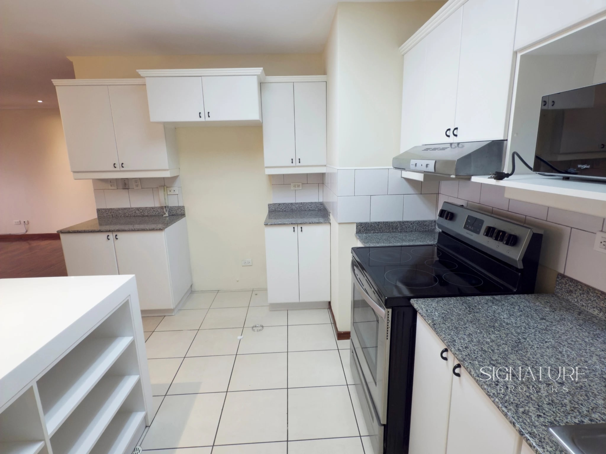 Apartamento en venta - Real de la Villa, zona 10 — Apartamento en Venta en Real de la Villa, Zona 10, Guatemala, Ciudad — foto 5 de 9