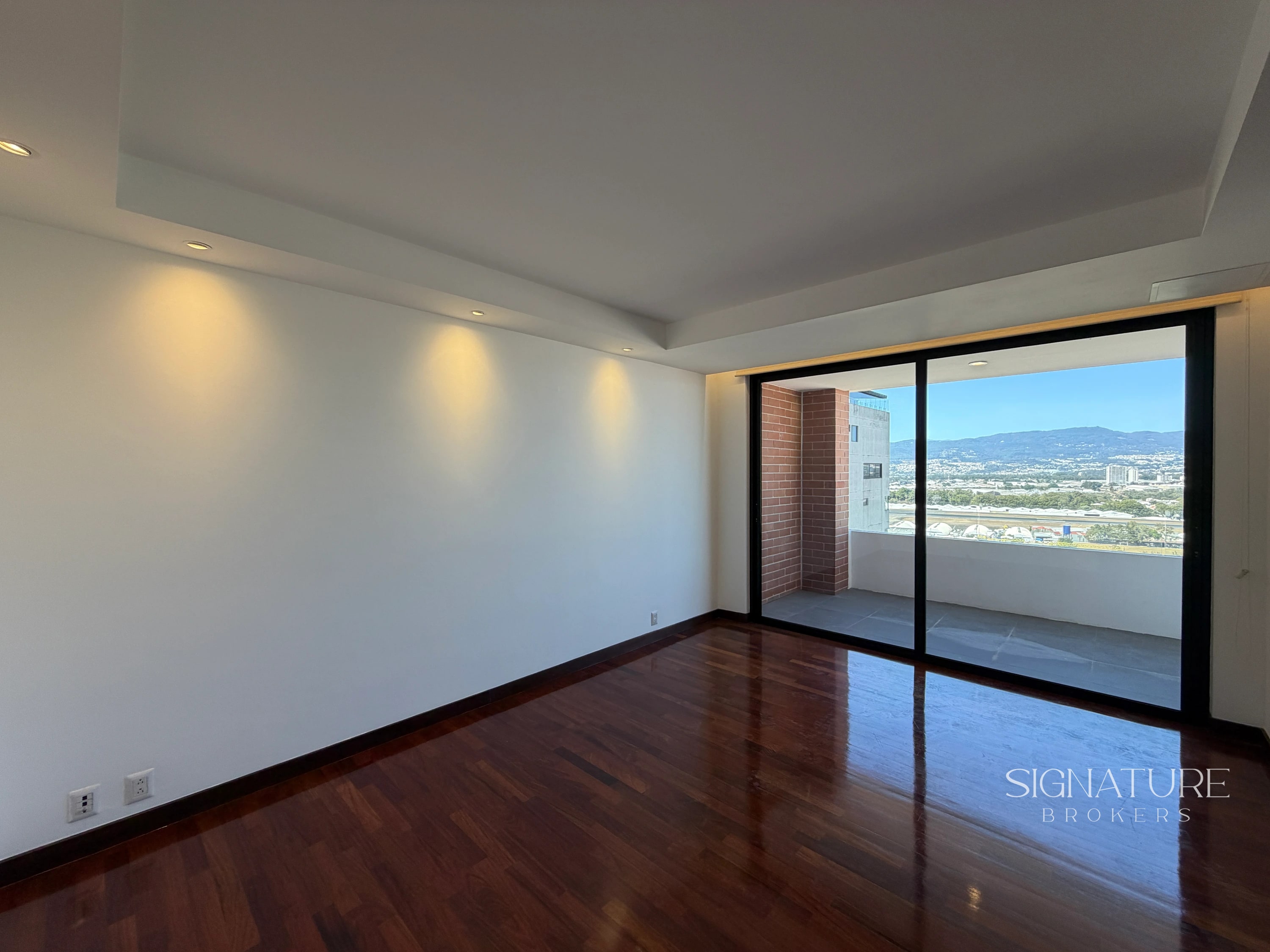 Apartamento en Venta - Lantana zona 14 — Apartamento en Venta en Lantana, Zona 14, Guatemala, Ciudad — foto 2 de 16