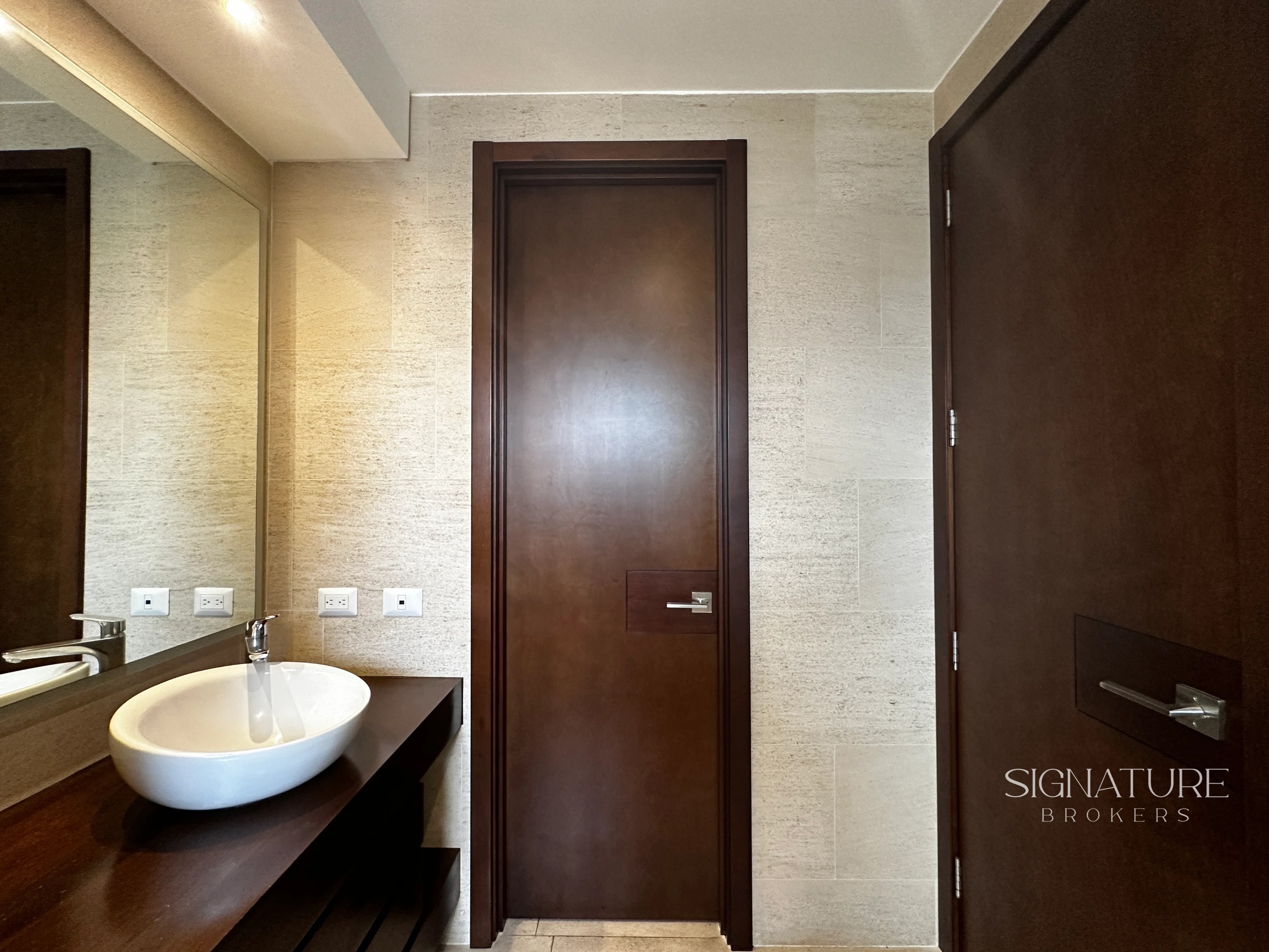 Apartamento en Venta - Tiffany 5ta zona 14 — Apartamento en Venta en Tiffany 5ta Avenida, Zona 14, Guatemala, Ciudad — foto 7 de 9