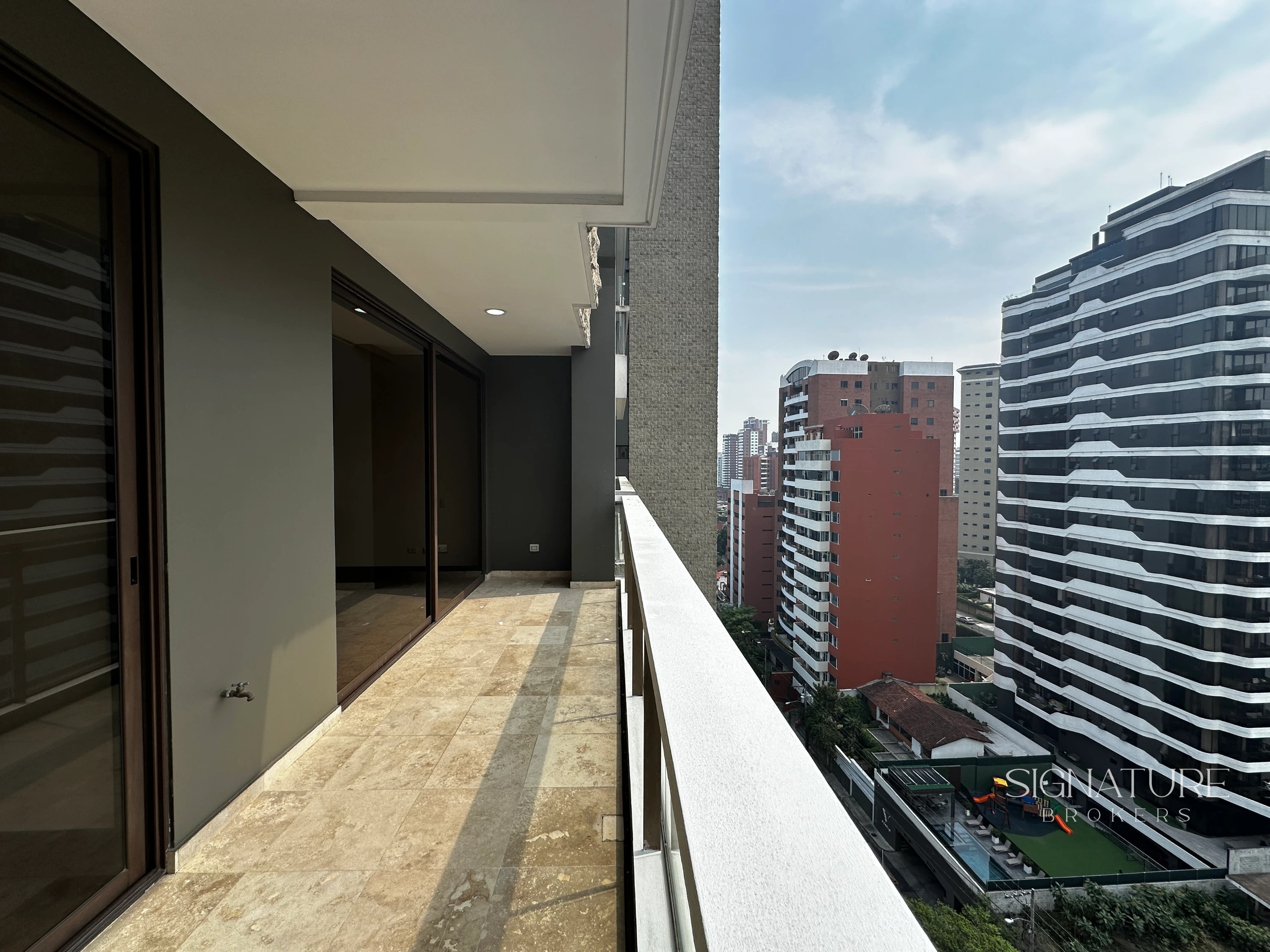 Apartamento en Venta - Tiffany 5ta zona 14 — Apartamento en Venta en Tiffany 5ta Avenida, Zona 14, Guatemala, Ciudad — foto 9 de 9
