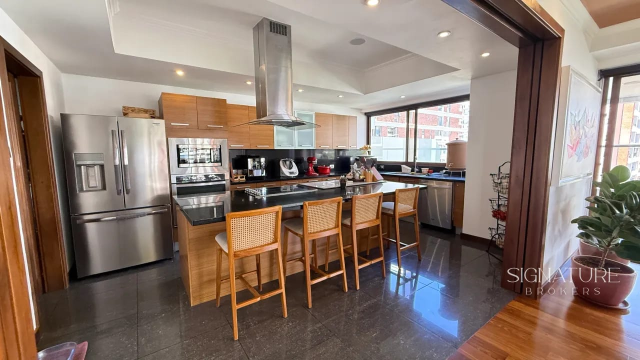 Apartamento en Venta con Jardínes - zona 14 — Apartamento en Venta en Gaudí, Zona 14, Guatemala, Ciudad — foto 10 de 10