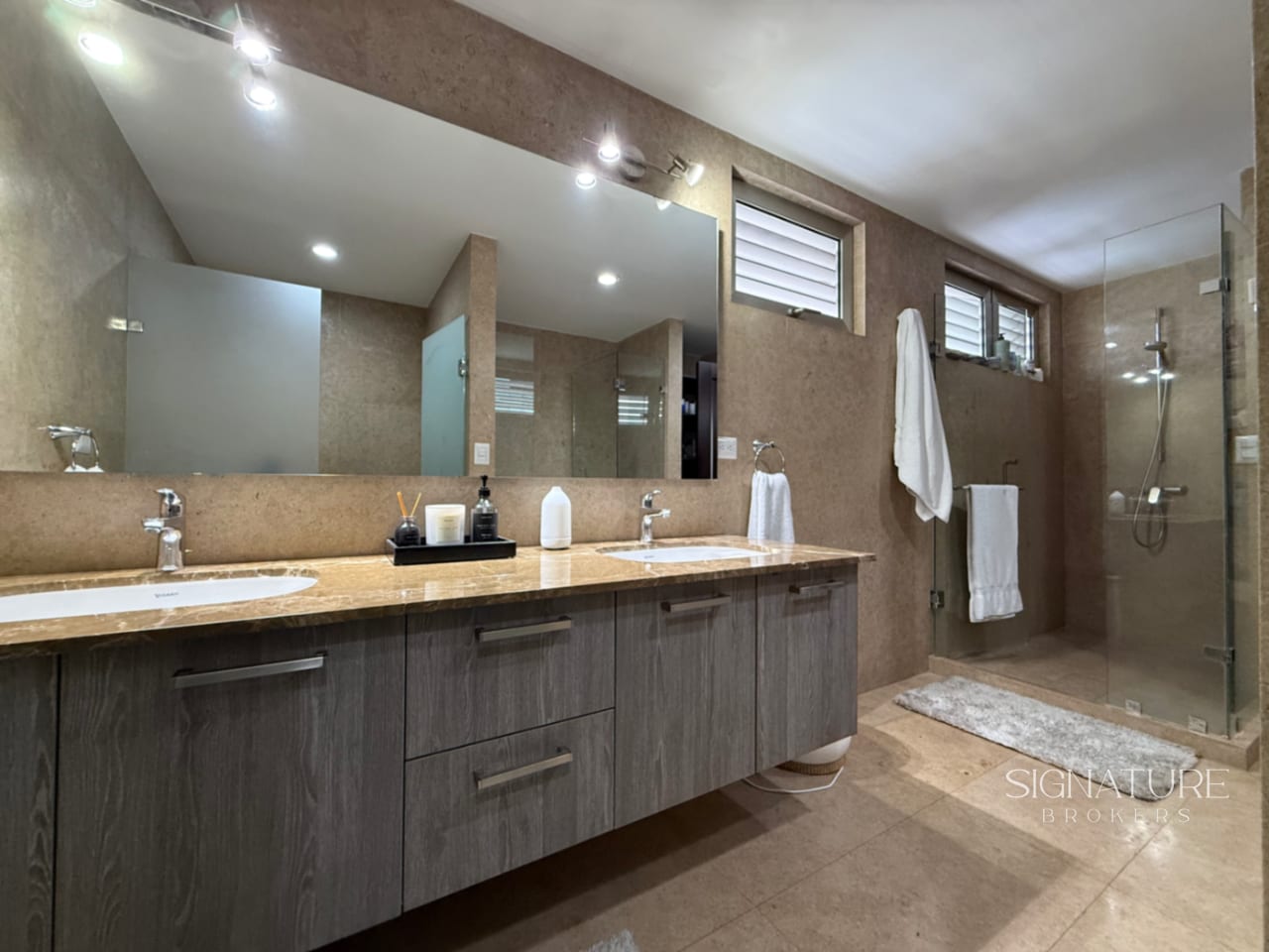 Apartamento en Renta | Santa Sofia, Zona 10 — Apartamento en Alquiler en Santa Sofía, Zona 10, Guatemala, Ciudad — foto 3 de 9