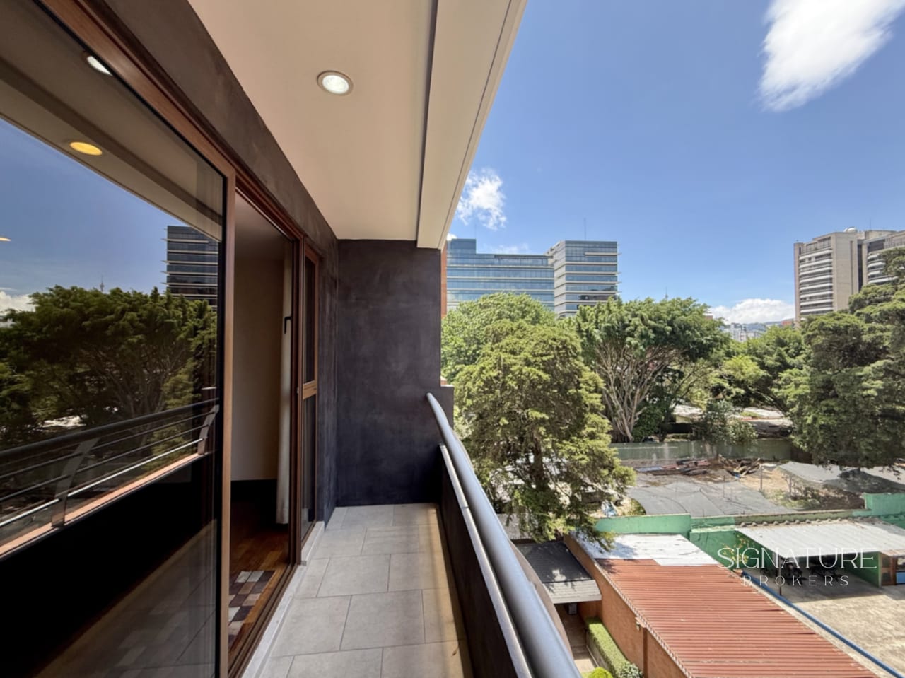 Apartamento en Renta | Santa Maria, Zona 10 — Apartamento en Alquiler en Santa María, Zona 10, Guatemala, Ciudad — foto 1 de 11