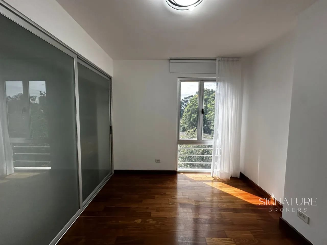 Apartamento en Renta – Oakland 12-24 Zona 10 — Apartamento en Alquiler en Zona 10, Guatemala, Ciudad — foto 6 de 9