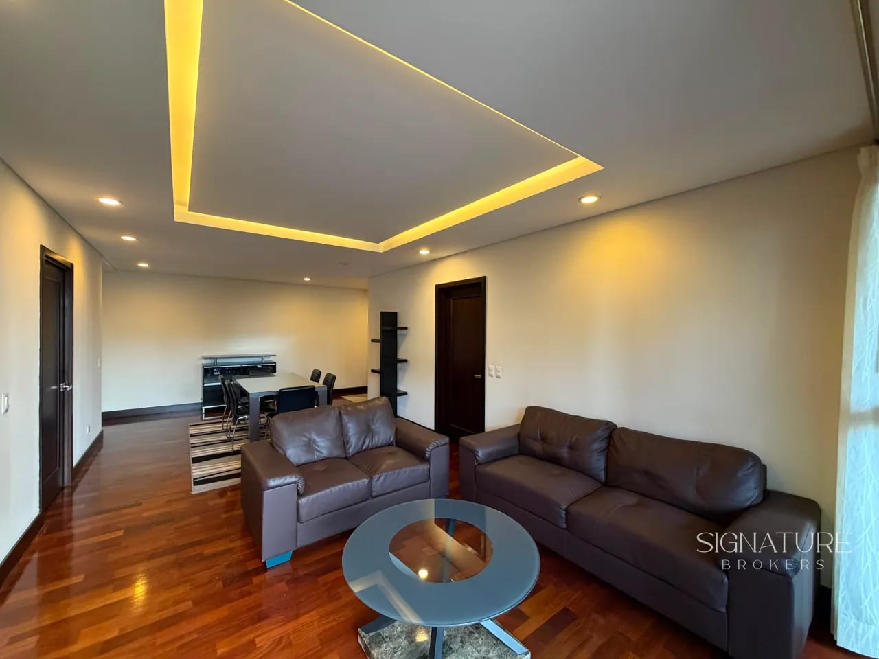 Edificio SANTA SOFÍA Z10 — Apartamento en Alquiler en Zona 10, Guatemala, Ciudad — foto 1 de 10