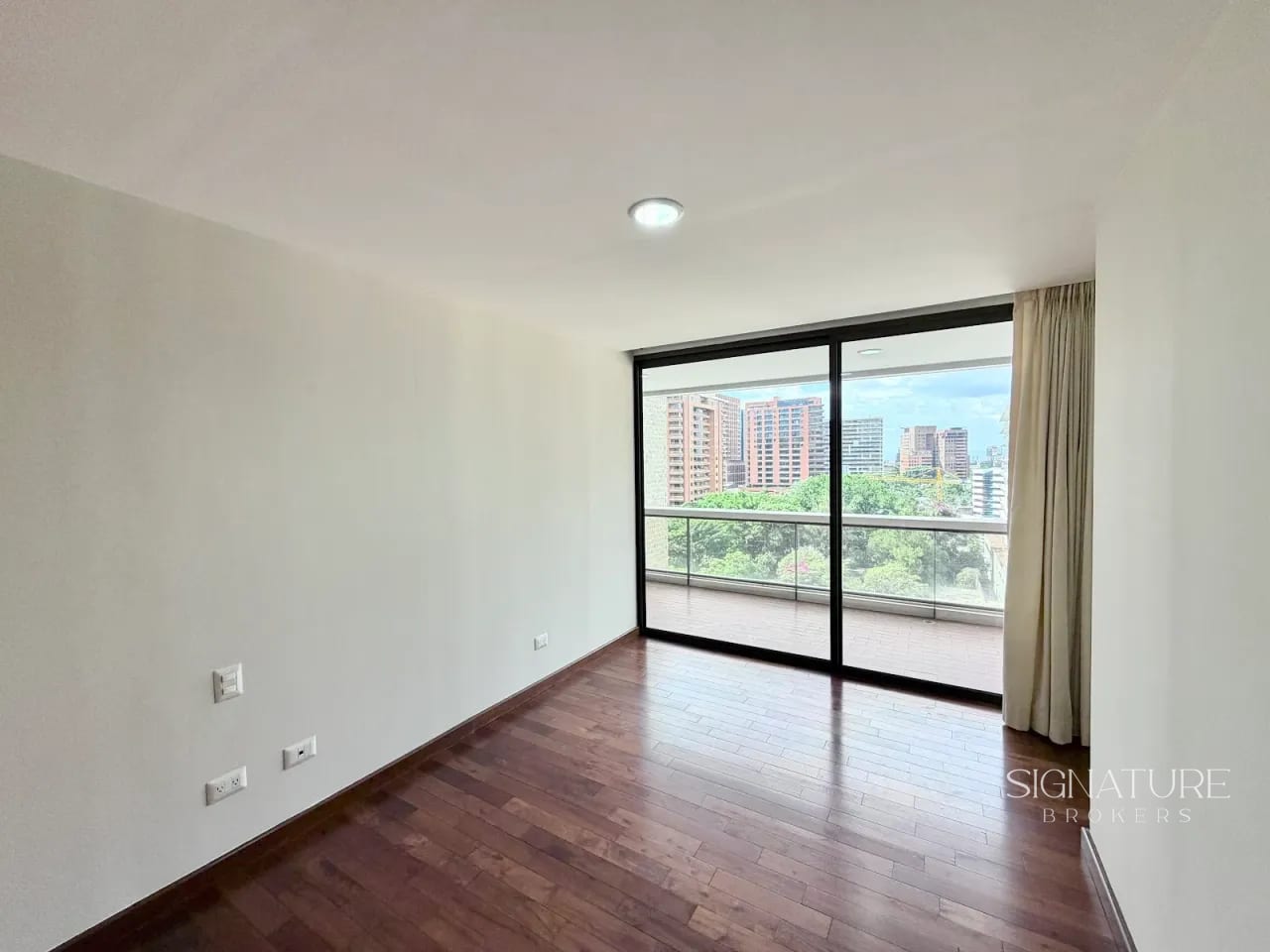 Apartamento en Renta – Tiffany II Z.10 — Apartamento en Alquiler en Tiffany II, Zona 10, Guatemala, Ciudad — foto 6 de 10