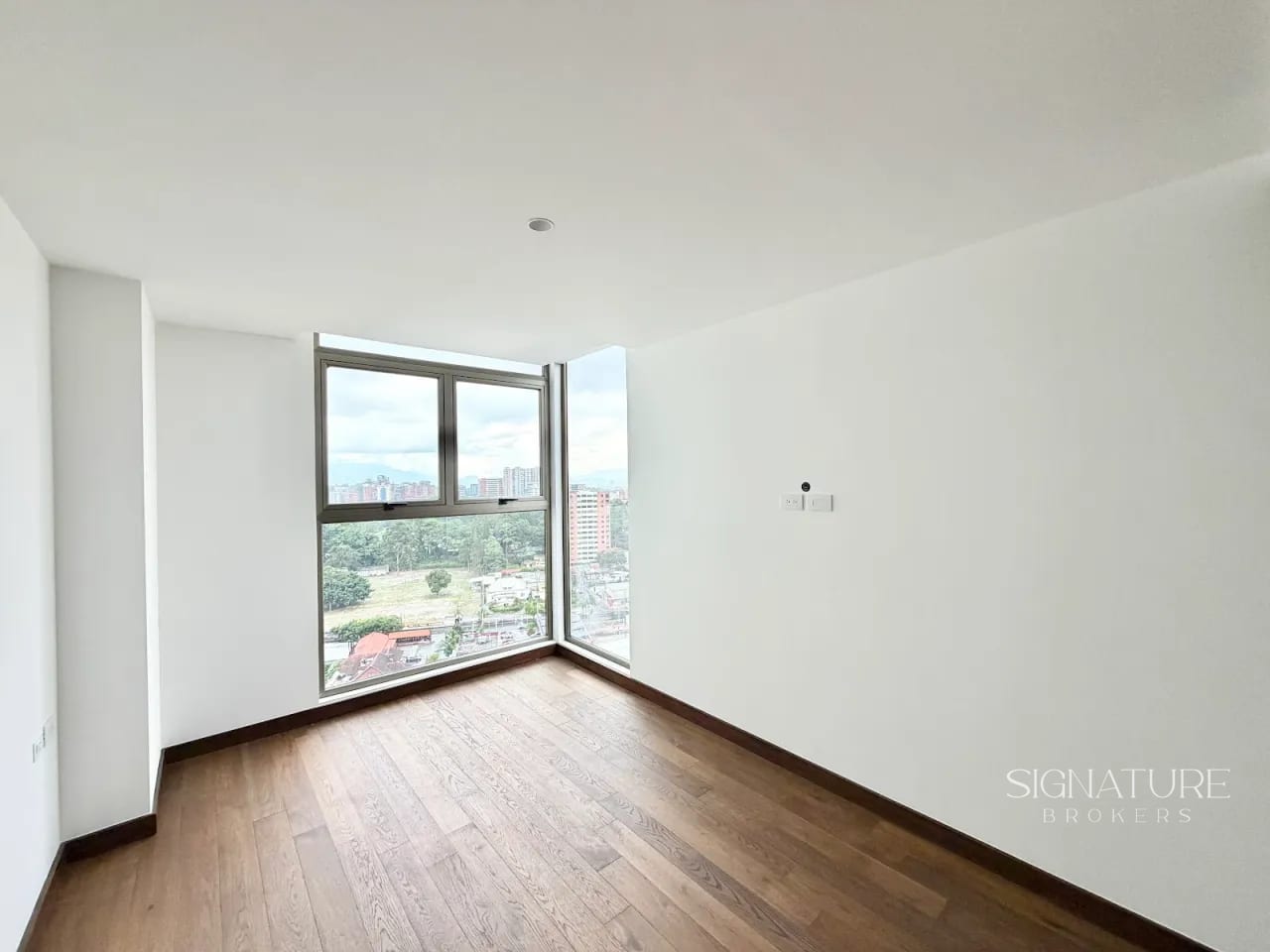 Apartamento en Venta – Atarah Z.10 (1721) — Apartamento en Venta en Atarah, Zona 10, Guatemala, Ciudad — foto 3 de 8