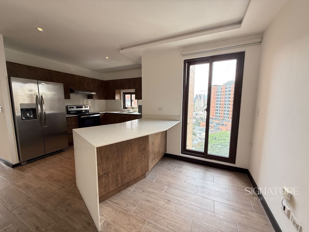 Apartamento en renta - Edificio Marqués de Oakland, zona 10 — Apartamento en Alquiler en Marques de Oakland, Zona 10, Guatemala, Ciudad — foto 4 de 11