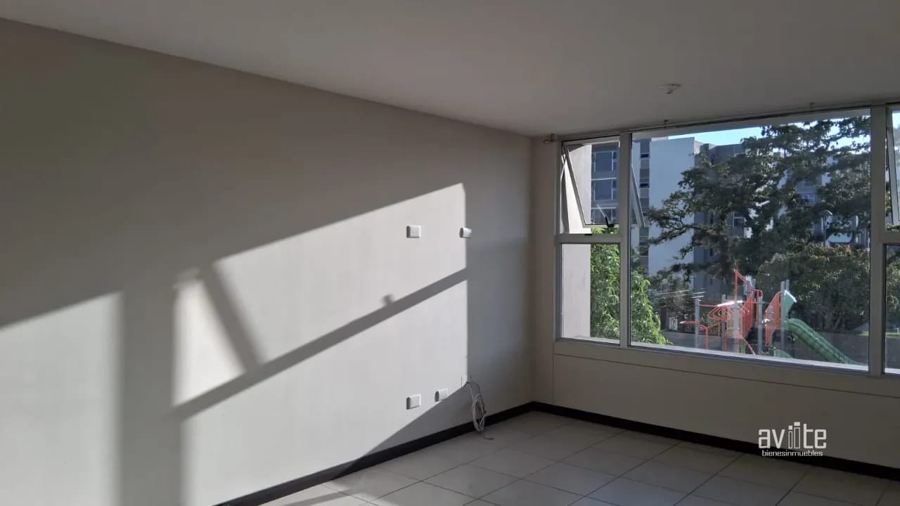 Condado Naranjo, Torres Alegria. Apartamento en nivel 2. Q5,800.00 con mantenimientos incluido — Apartamento en Alquiler en Condado Naranjo, Zona 4 Mixco, Guatemala, Ciudad — foto 4 de 17