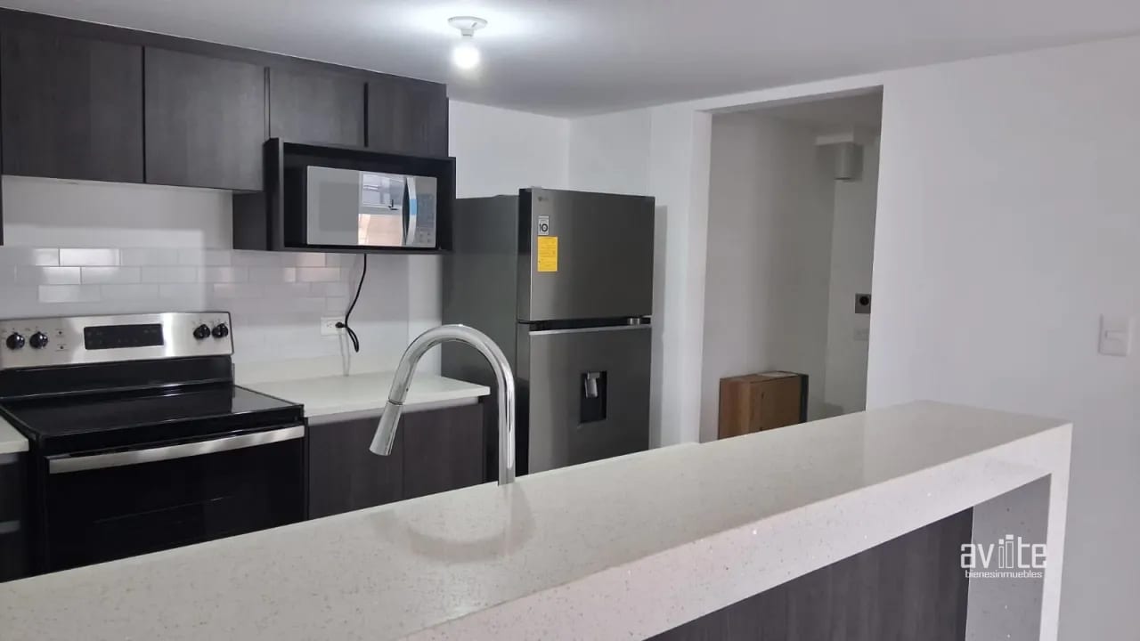 Villa de dos niveles para estrenar con linea blanca. Condado Naranjo — Apartamento en Alquiler en Condado Naranjo, Zona 4 Mixco, Guatemala, Ciudad — foto 4 de 14