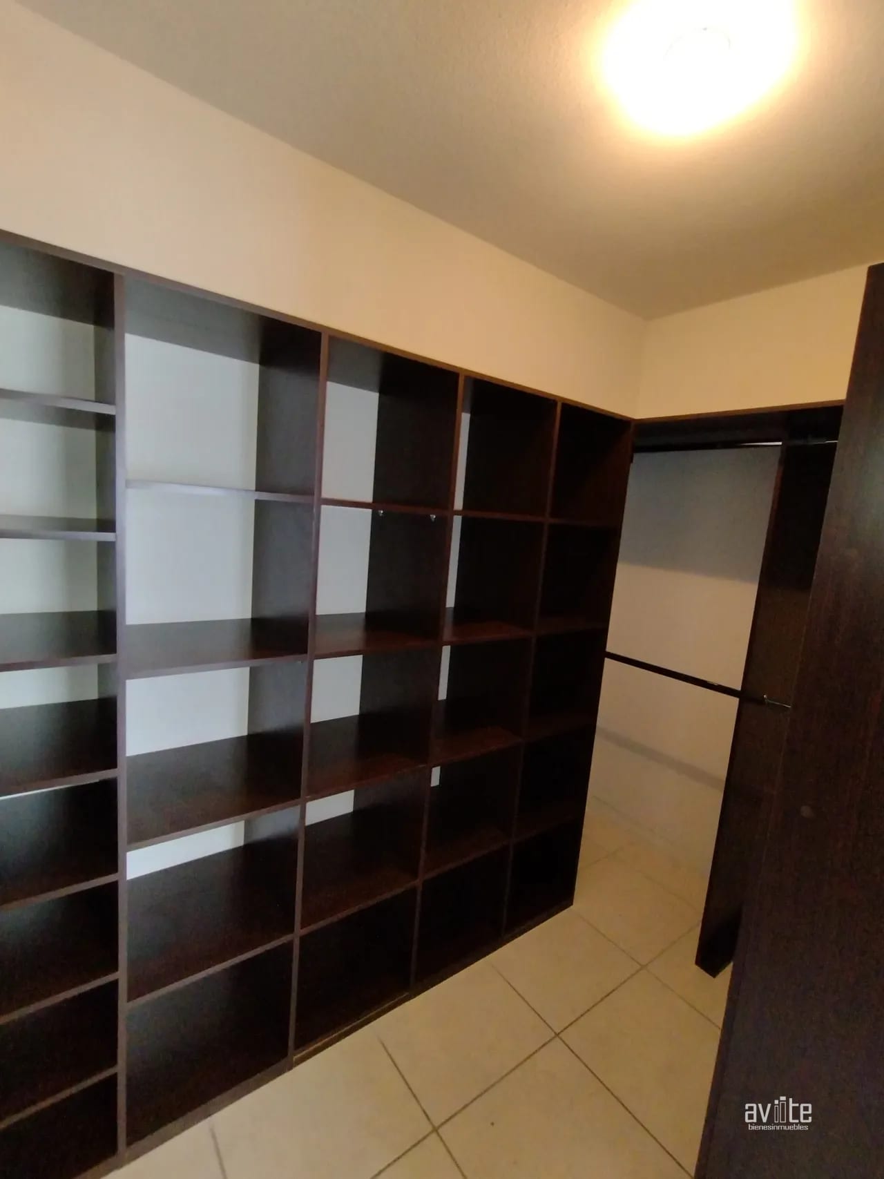 Apartamento con linea blanca, San Miguel, Condado Naranjo Q6,500 — Apartamento en Alquiler en Condado Naranjo, Zona 4 Mixco, Guatemala, Ciudad — foto 7 de 9