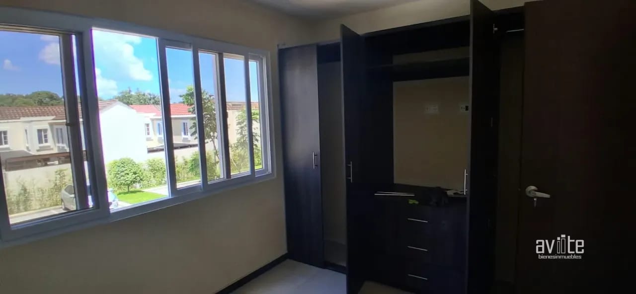 VILLA en alquiler, nivel 1 y 2. Dentro de Alameda Norte Q7,200 — Apartamento en Alquiler en Condado Naranjo, Zona 4 Mixco, Guatemala, Ciudad — foto 5 de 11