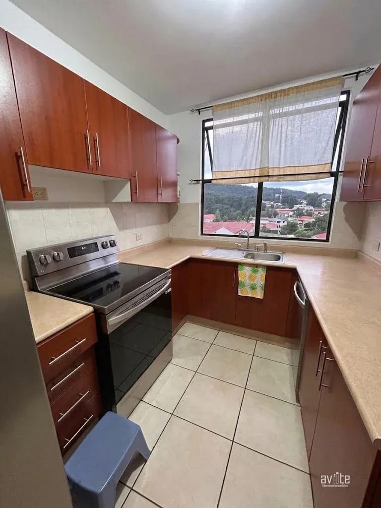 CONDADO NARANJO, apartamento amplio en alquiler Q6,000 — Apartamento en Alquiler en Condado Naranjo, Zona 4 Mixco, Guatemala, Ciudad — foto 6 de 10