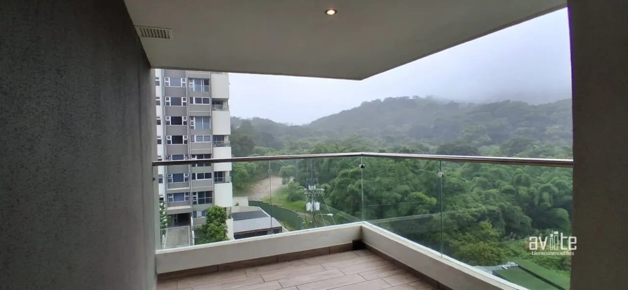 Apartamento-Villa, nivel alto en alquiler, Alegría, Condado Naranjo — Apartamento en Alquiler en Zona 4 Mixco, Guatemala, Ciudad — foto 1 de 13
