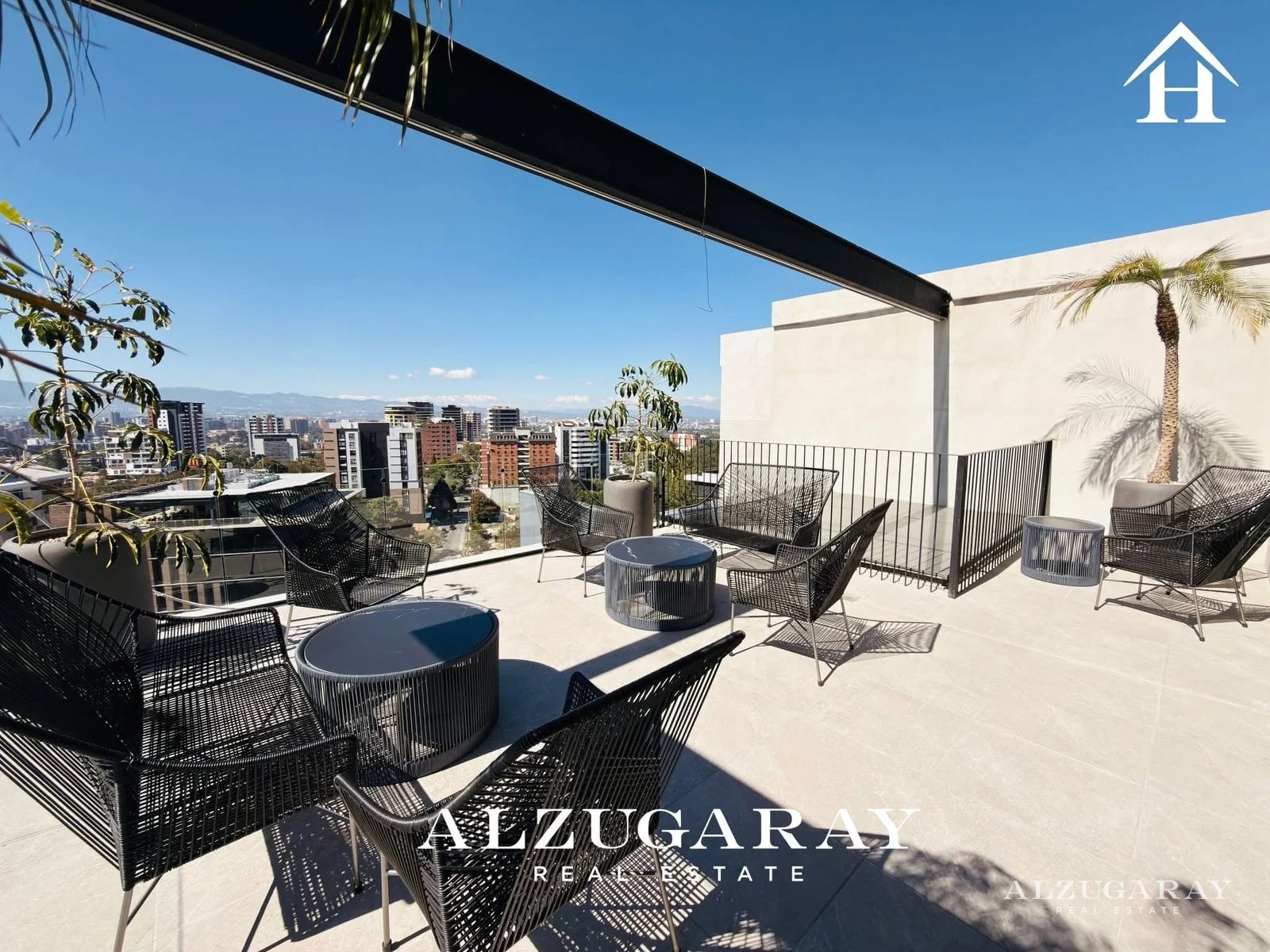 PENTHOUSE CON VISTA - 2 HAB. / EDIF. ZONA 15 - 9