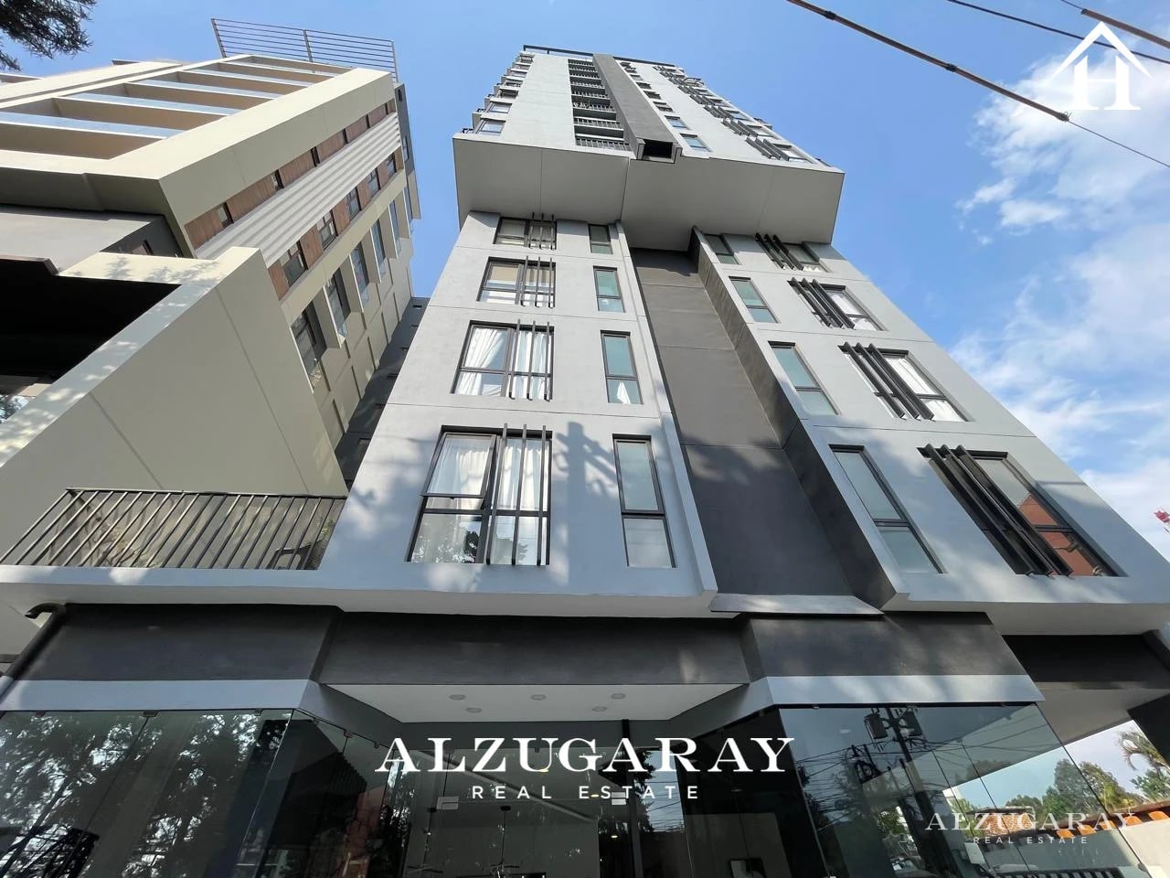 APTO. SEMI AMUEBLADO - 2 HAB. / TORRE MILEA Z.13 — Apartamento en Alquiler en Zona 13, Guatemala, Ciudad — foto 9 de 14
