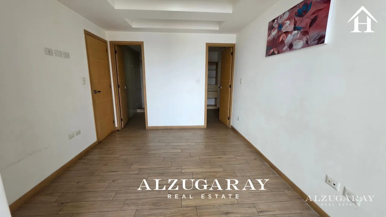 APTO MODERNO C/ 2 BALCONES - 2 HAB. / EDIFICIO EN ZONA 10 — Apartamento en Alquiler en Zona 10, Guatemala, Ciudad — foto 7 de 10