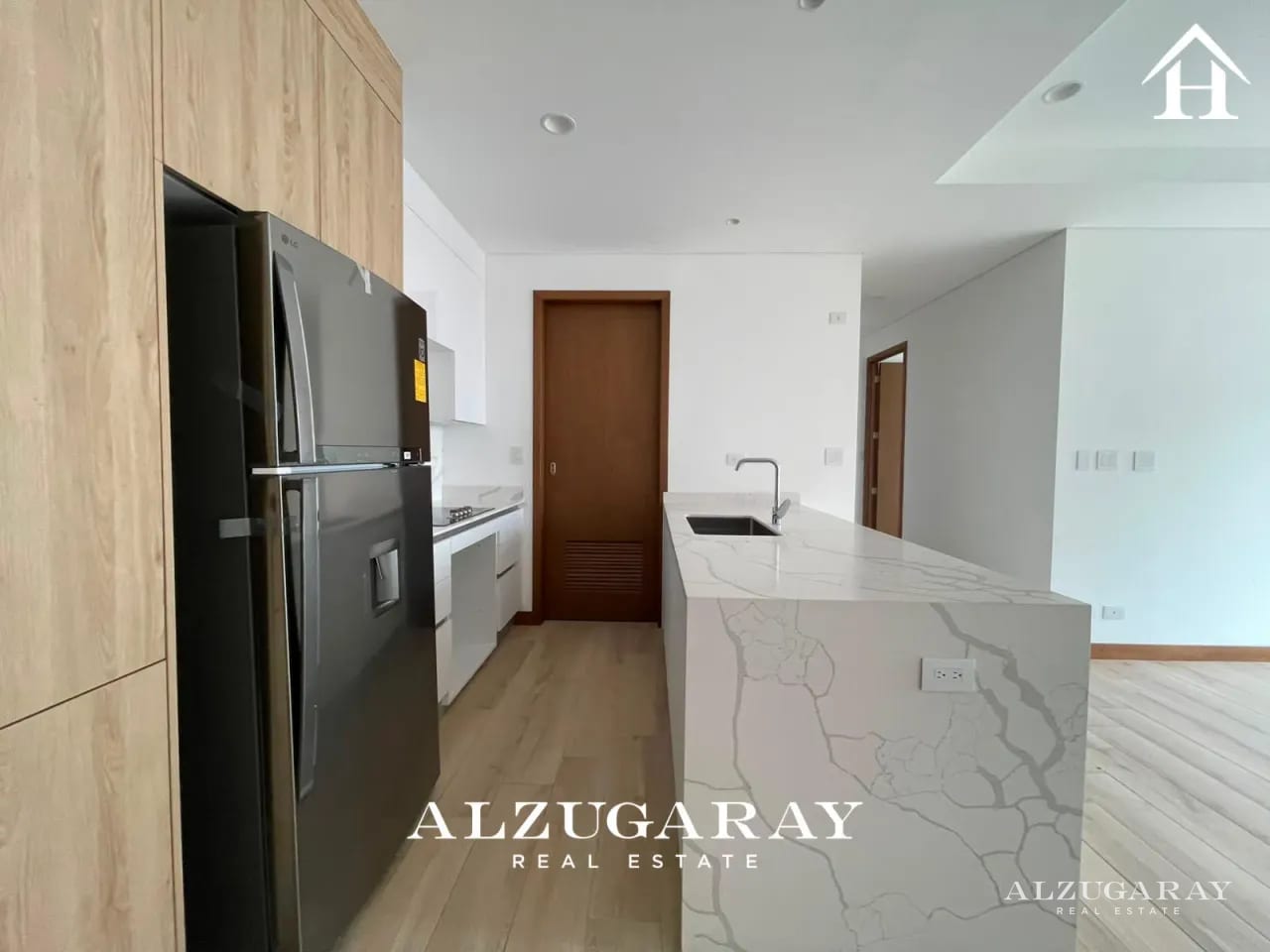 Apartamento en Renta | 2 Hab. | Ferré Diez, Zona 10 — Apartamento en Alquiler en Ferré Diez, Zona 10, Guatemala, Ciudad — foto 4 de 10