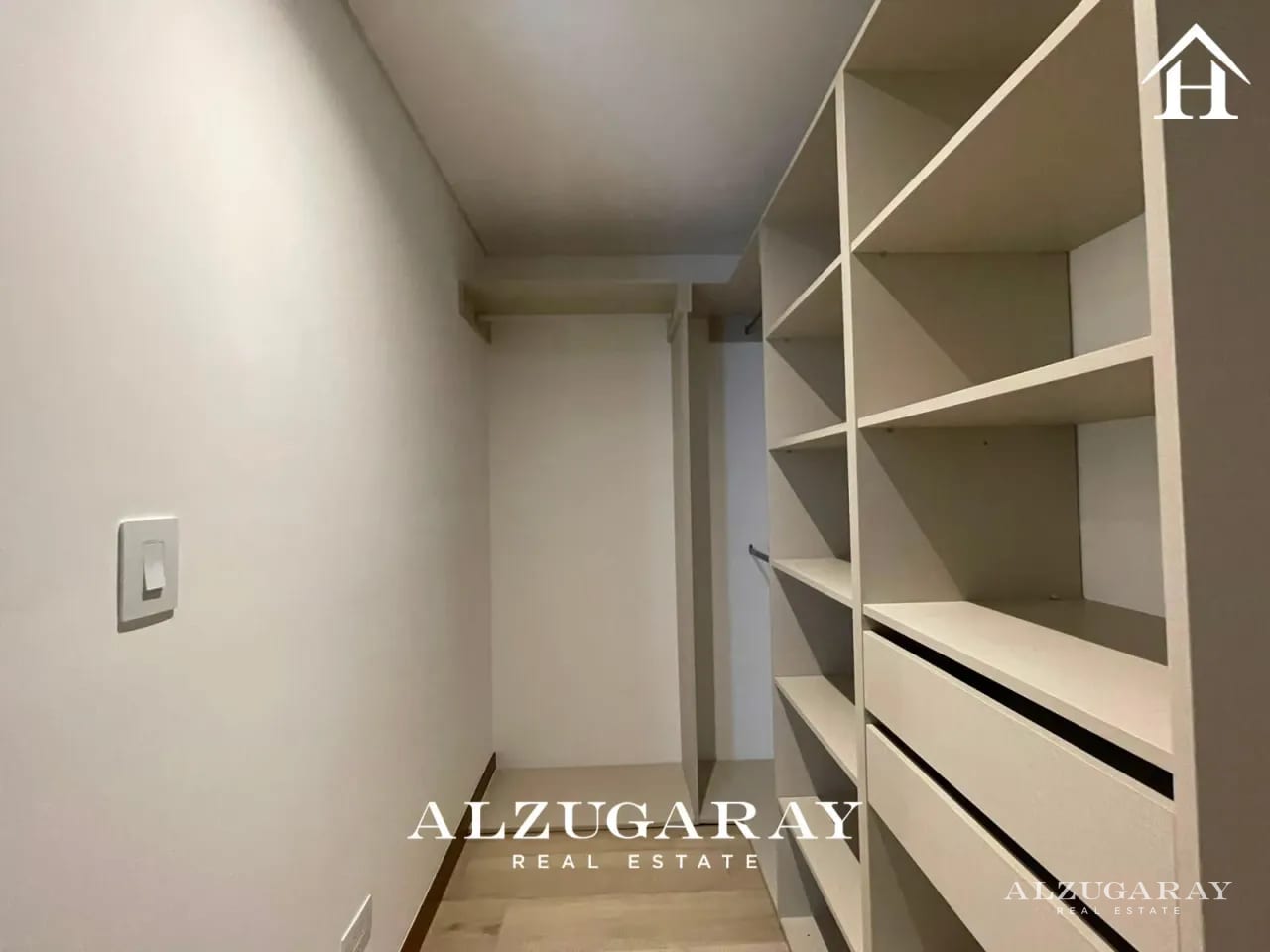 Apartamento en Renta | 2 Hab. | Ferré Diez, Zona 10 — Apartamento en Alquiler en Ferré Diez, Zona 10, Guatemala, Ciudad — foto 6 de 10