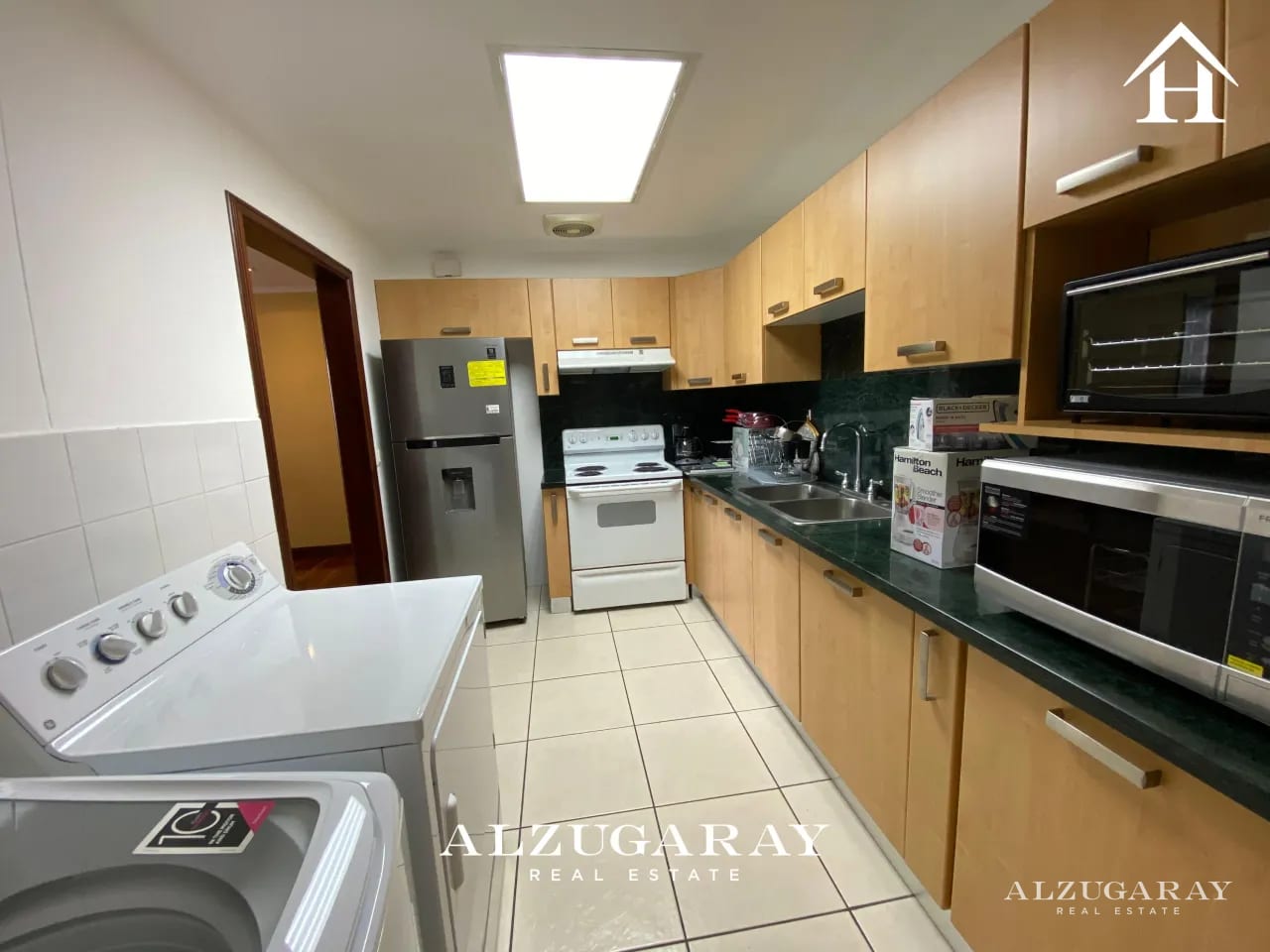 Apartamento Amueblado Z.10 | 2 Hab. | Altos de Santa Clara — Apartamento en Alquiler en Zona 10, Guatemala, Ciudad — foto 4 de 13